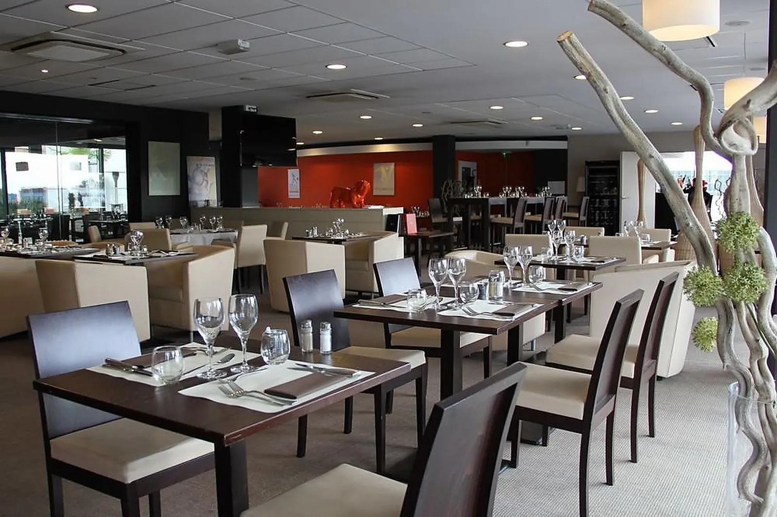 Lieux événementiels, YORESTO