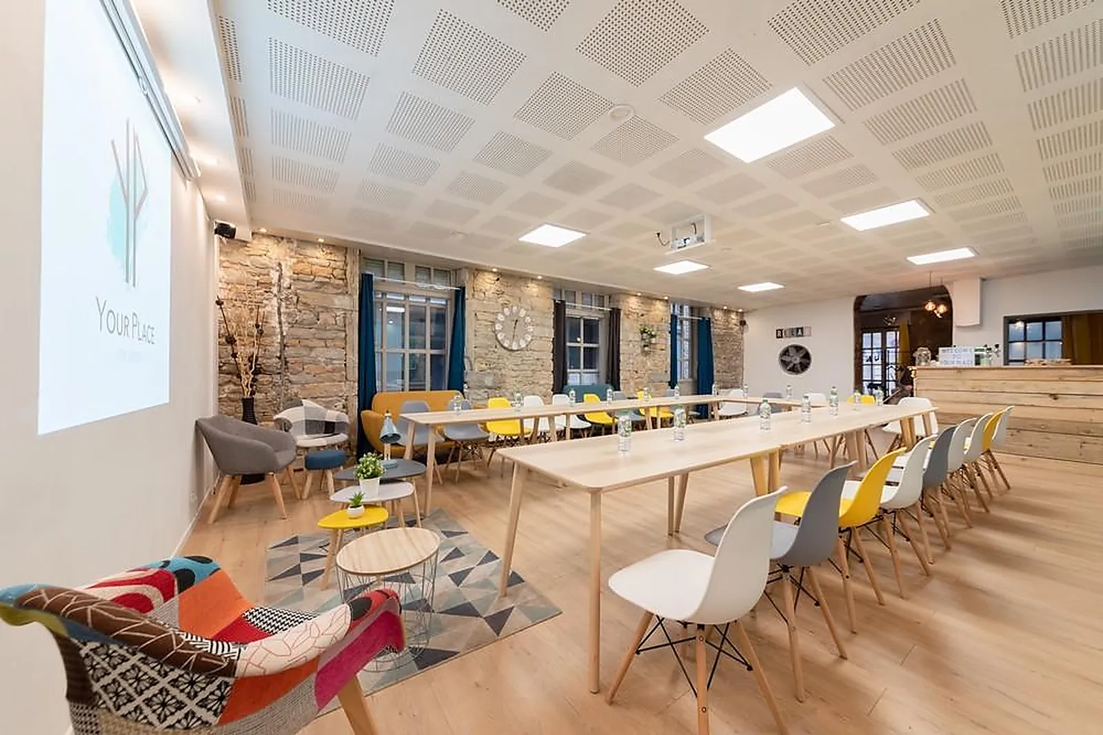 Lieux événementiels, YOUR PLACE