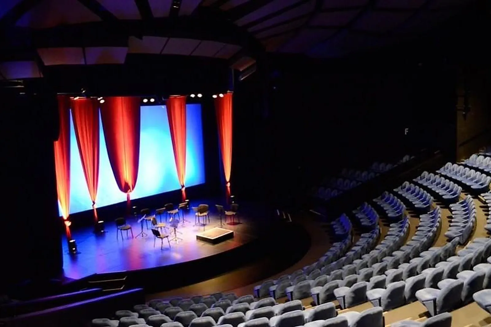 Lieux événementiels, YZEURESPACE