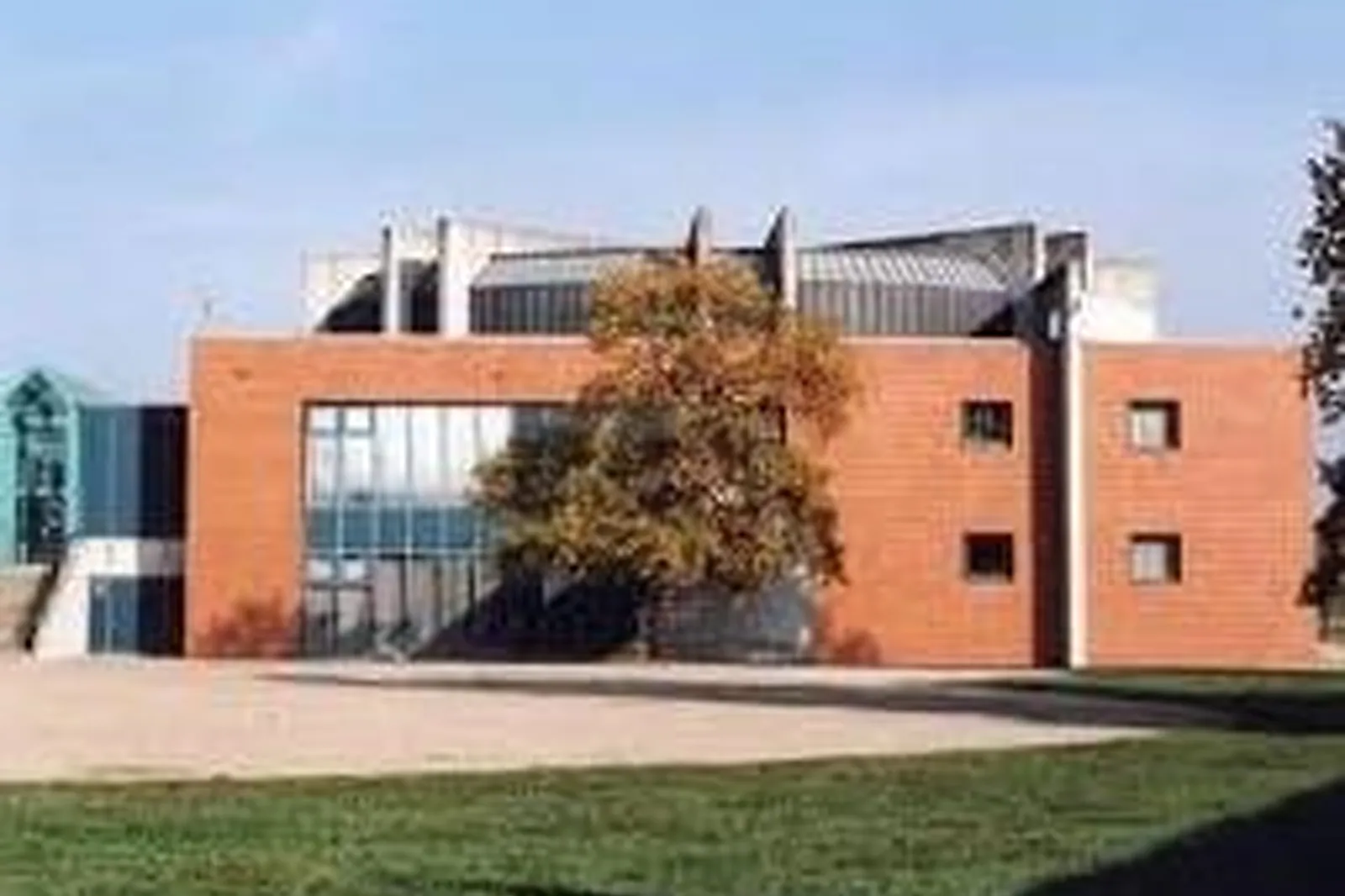 Lieux événementiels, YZEURESPACE