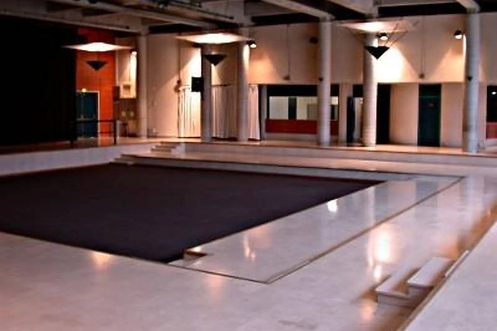 Lieux événementiels, YZEURESPACE