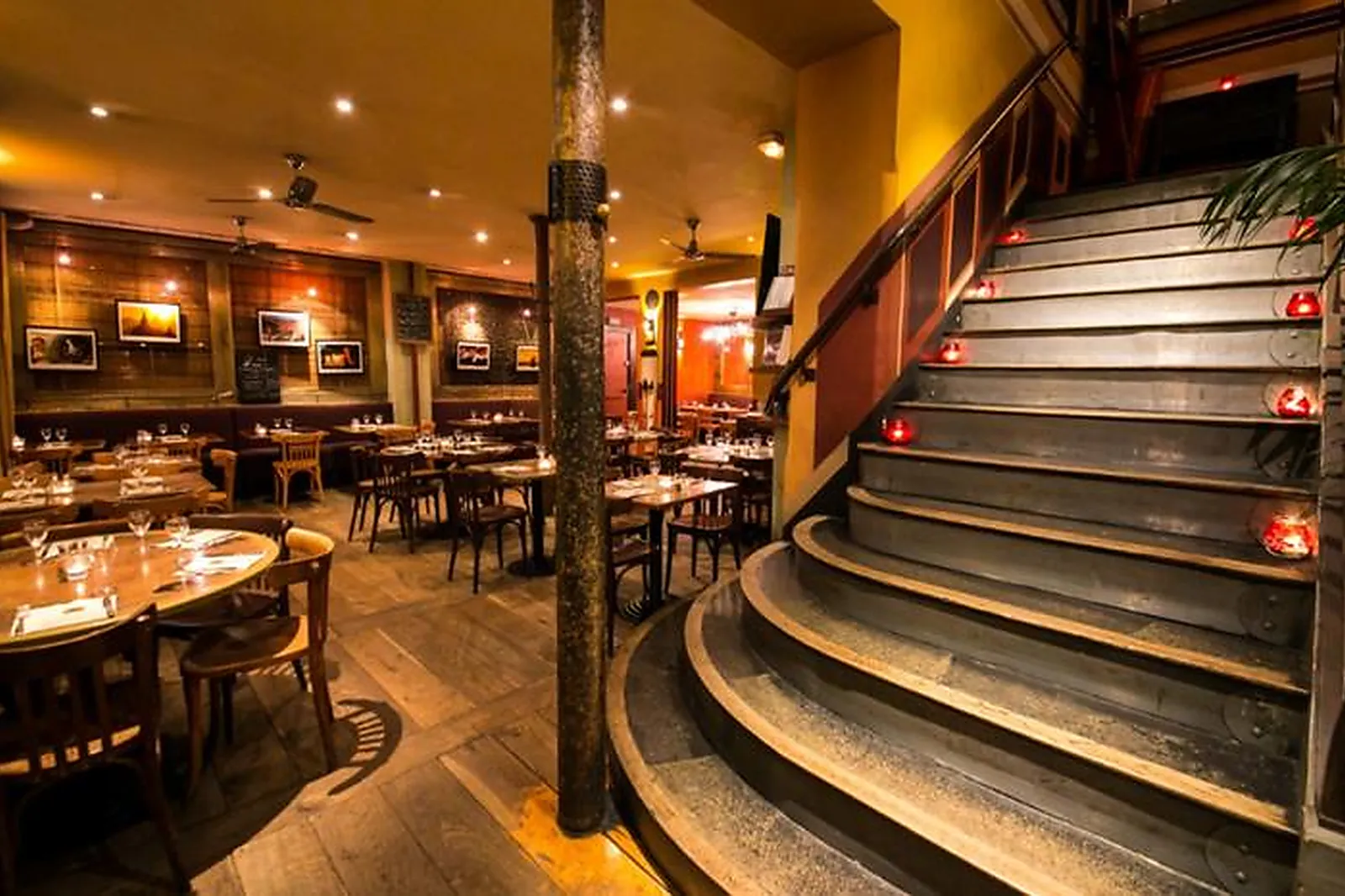 Lieux événementiels, ZANGO