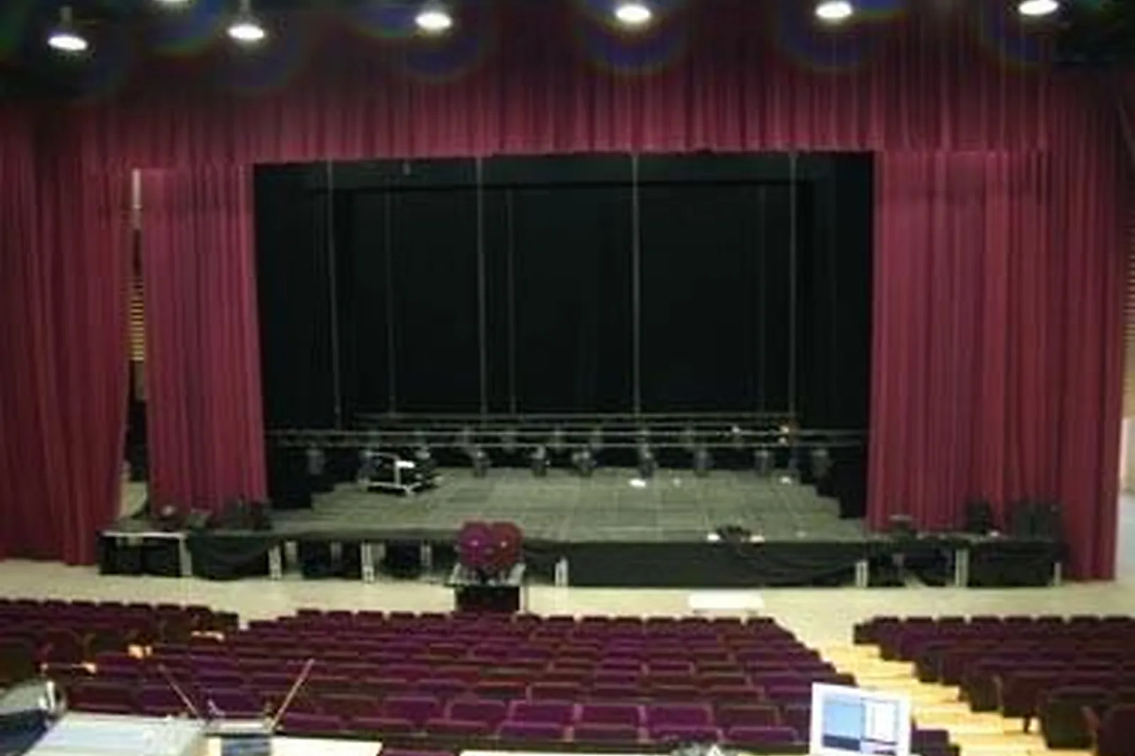 Lieux événementiels, ZINGA ZANGA