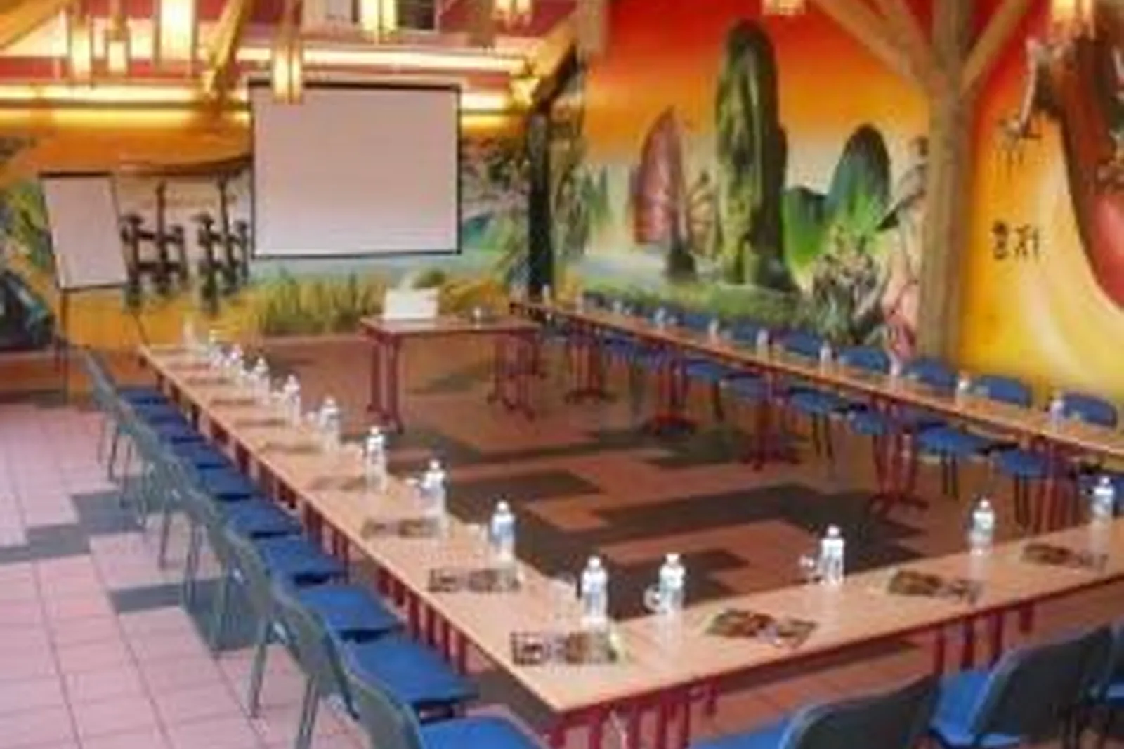 Lieux événementiels, ZOO DE CERZA