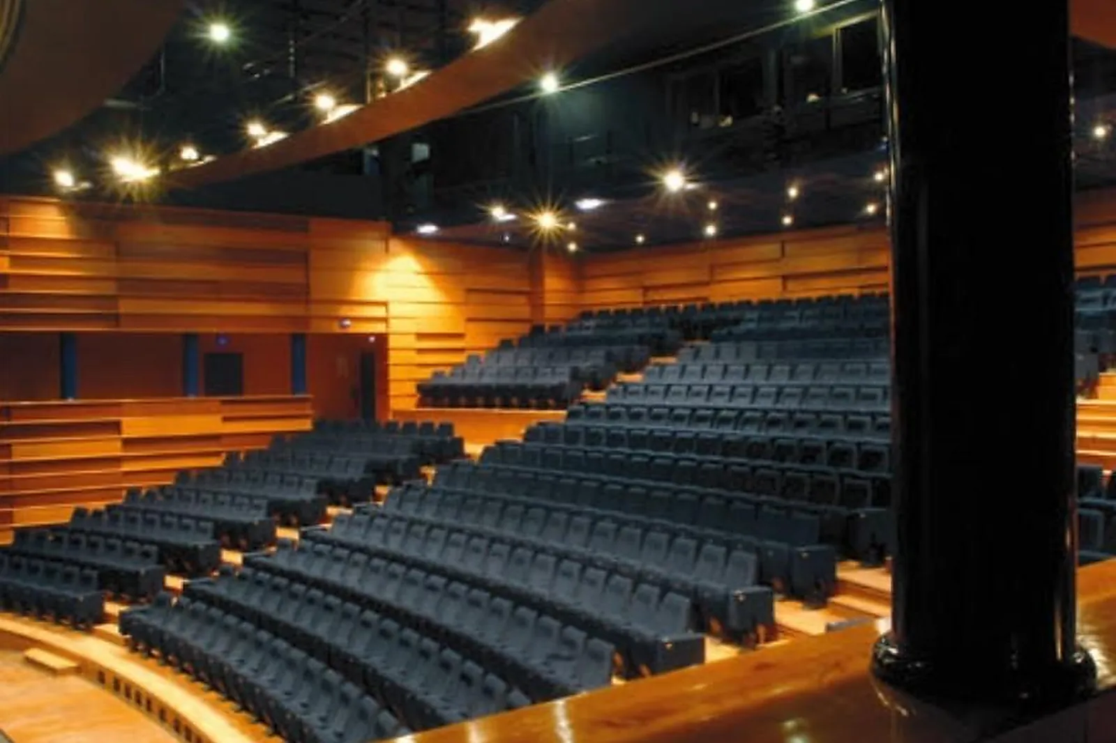 Lieux événementiels, LA COMÈTE