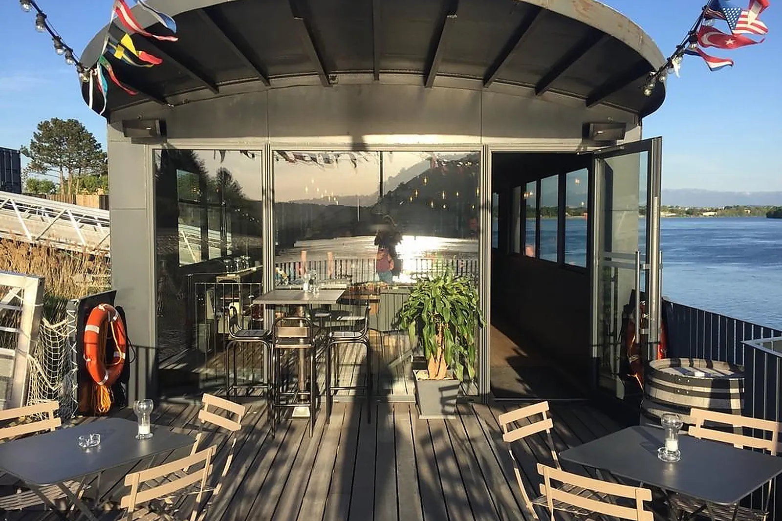 Lieux événementiels, LA PÉNICHE