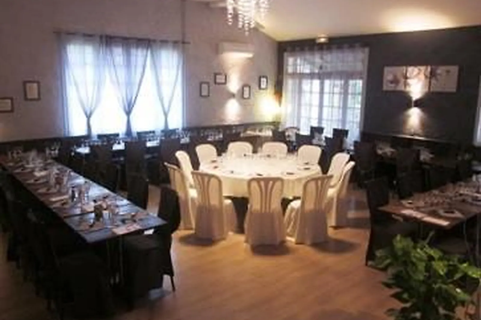 Lieux événementiels, LE RELAIS DES CHÊNES