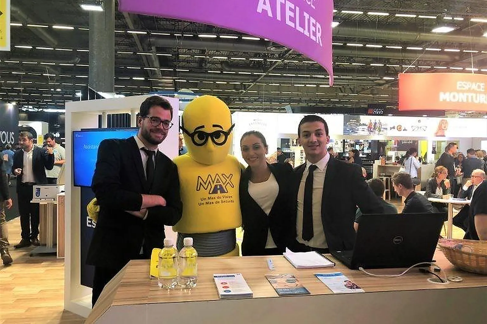 Hôtes et hôtesses d'accueil, FRANCE PRESTIGE