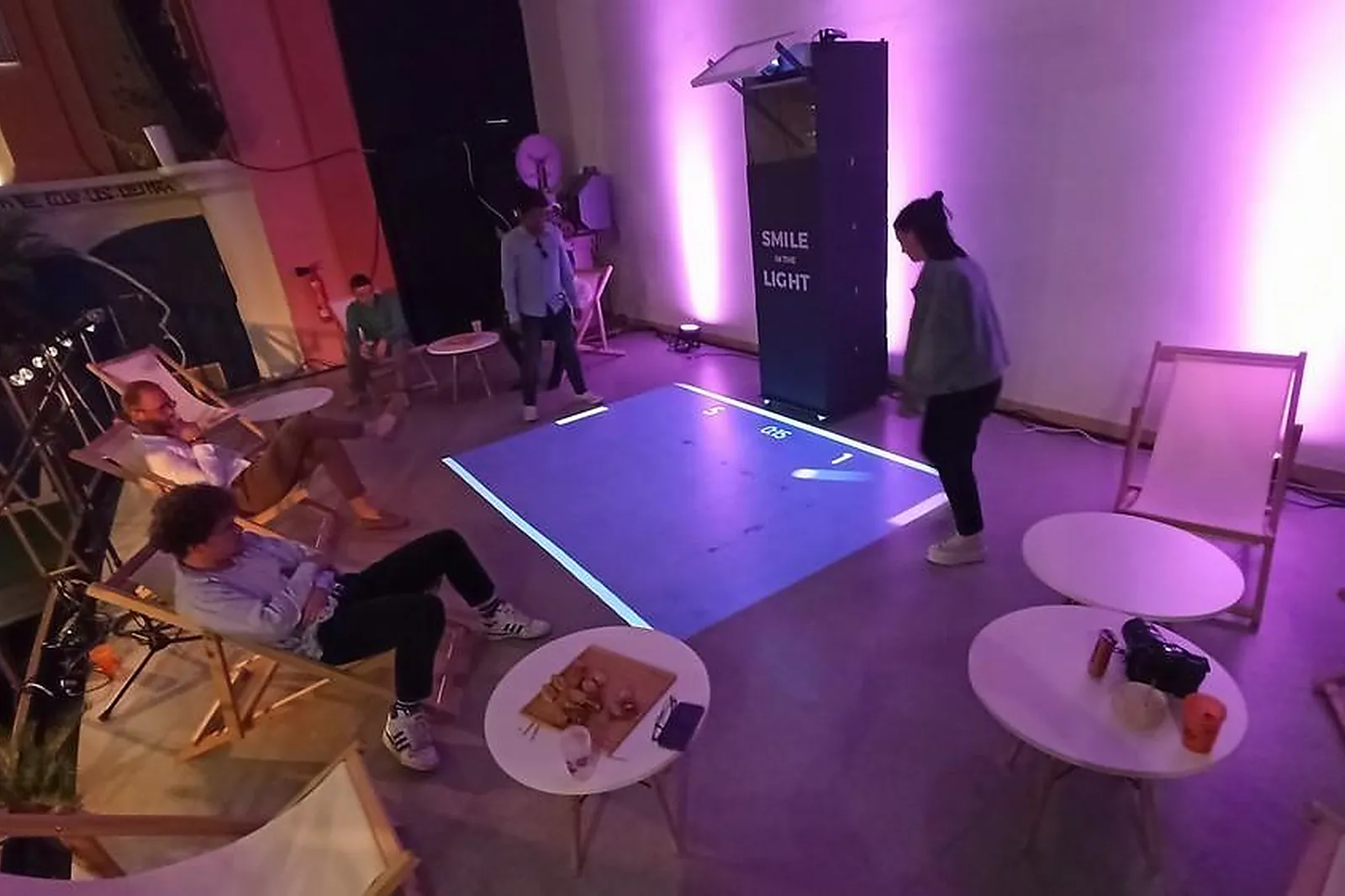 Animations événementielles, SMILE IN THE LIGHT