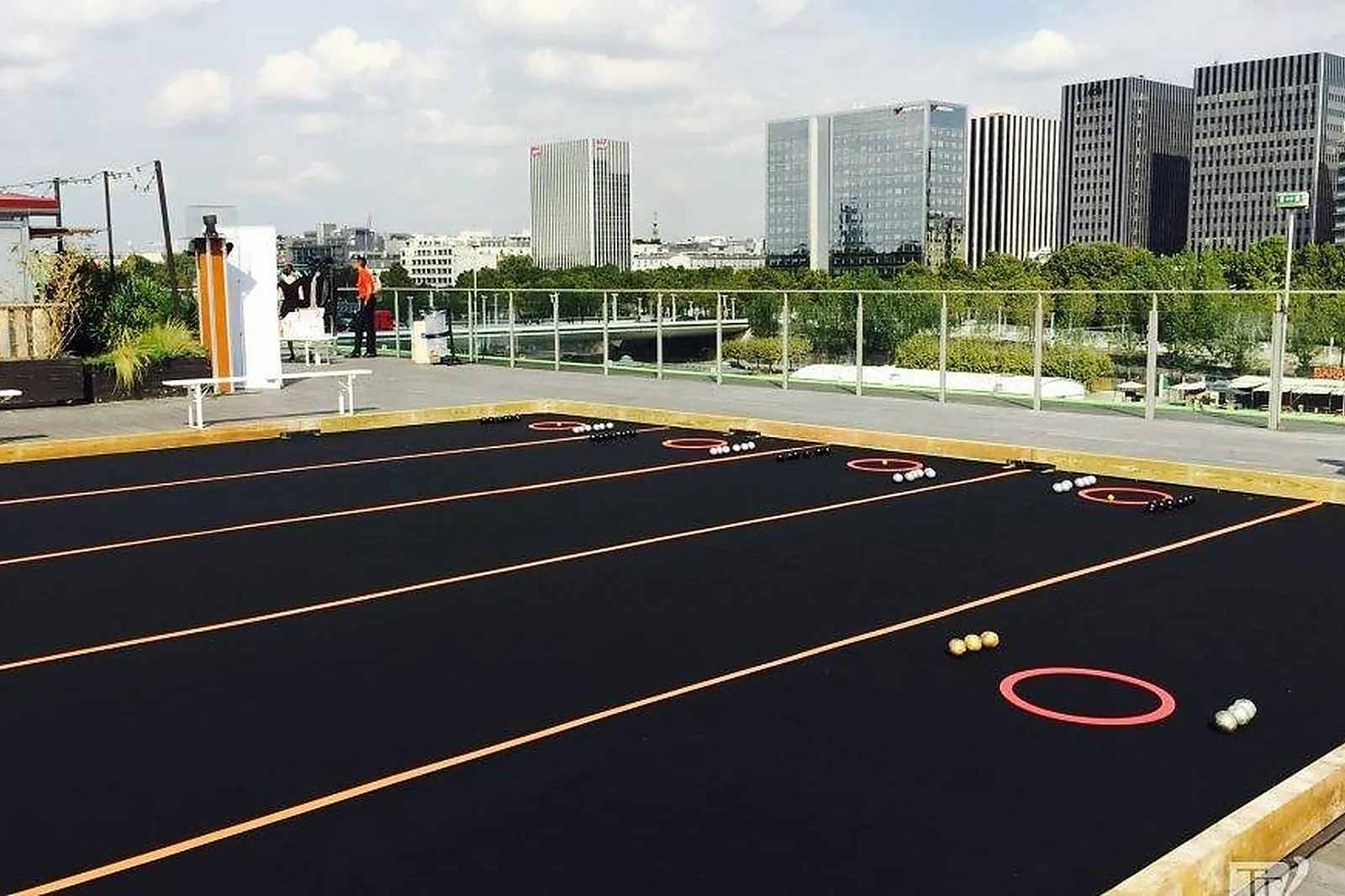 Animations événementielles, AUTOUR D'UN BUT