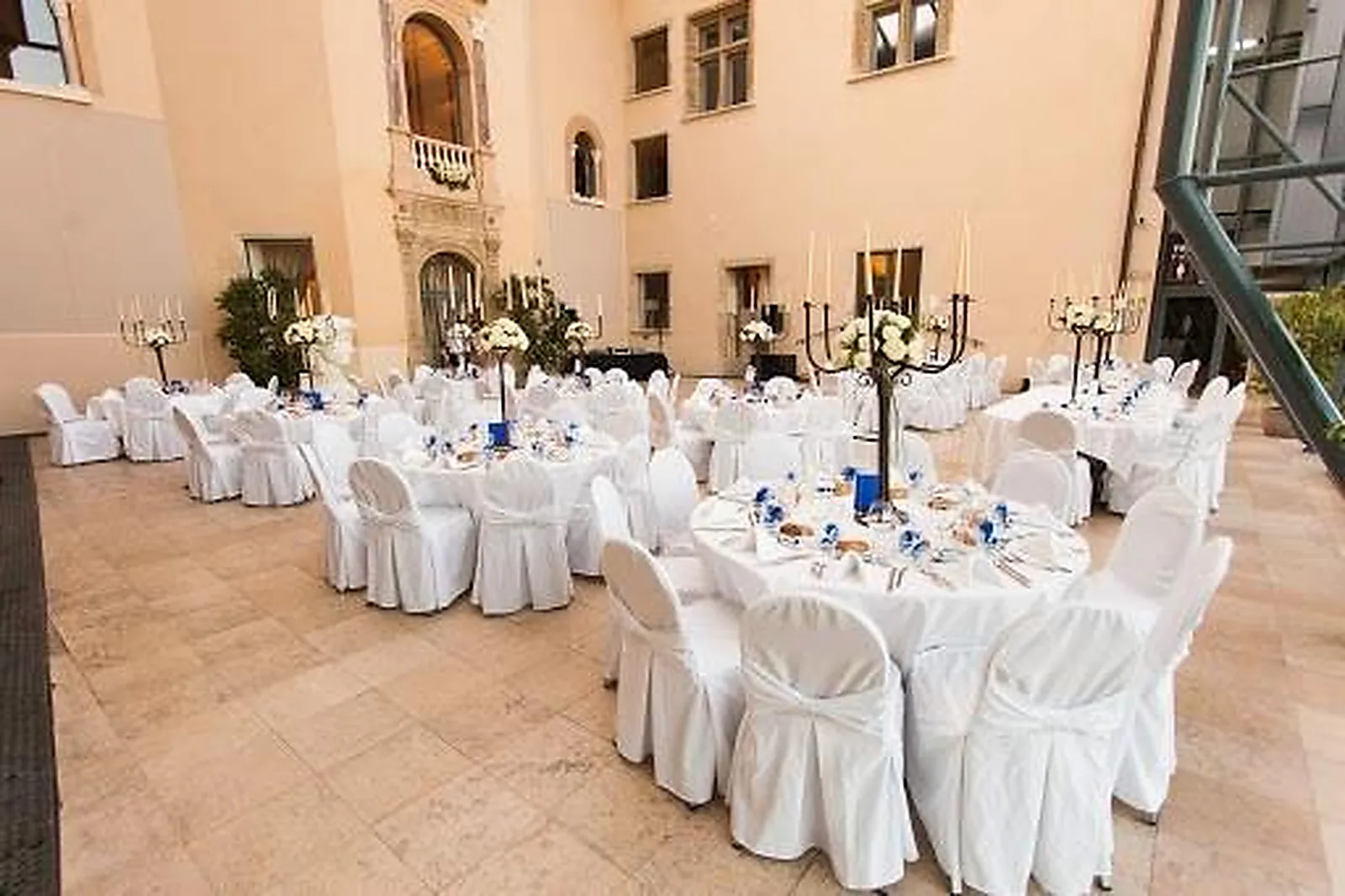 Prestataire Technique Audiovisuel, FLEURS ET STYLE