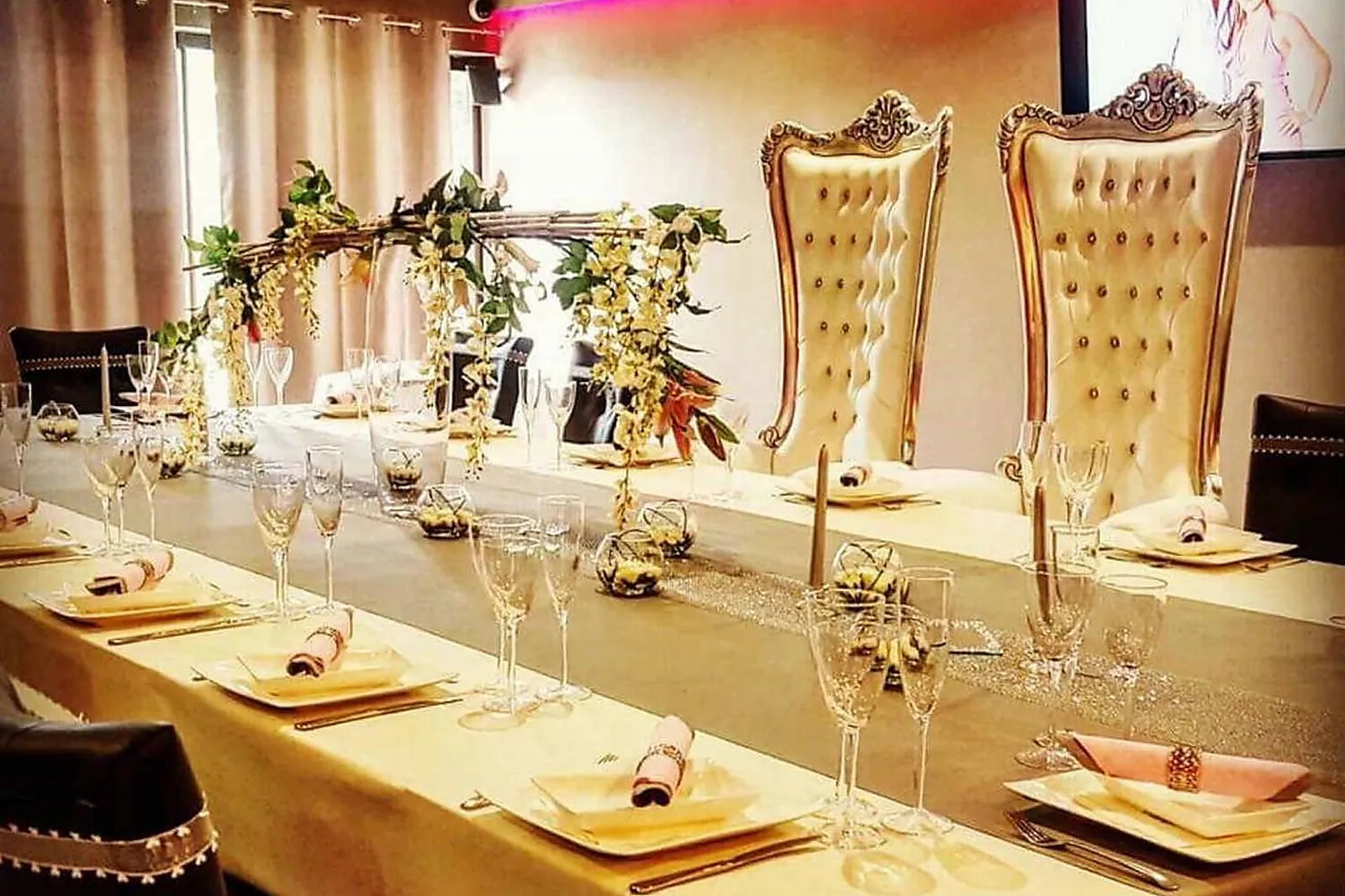 Île-de-France, FOURNITURES POUR EXPOSITIONS - PANTIN (SEINE-SAINT-DENIS) : 126 EVENTS