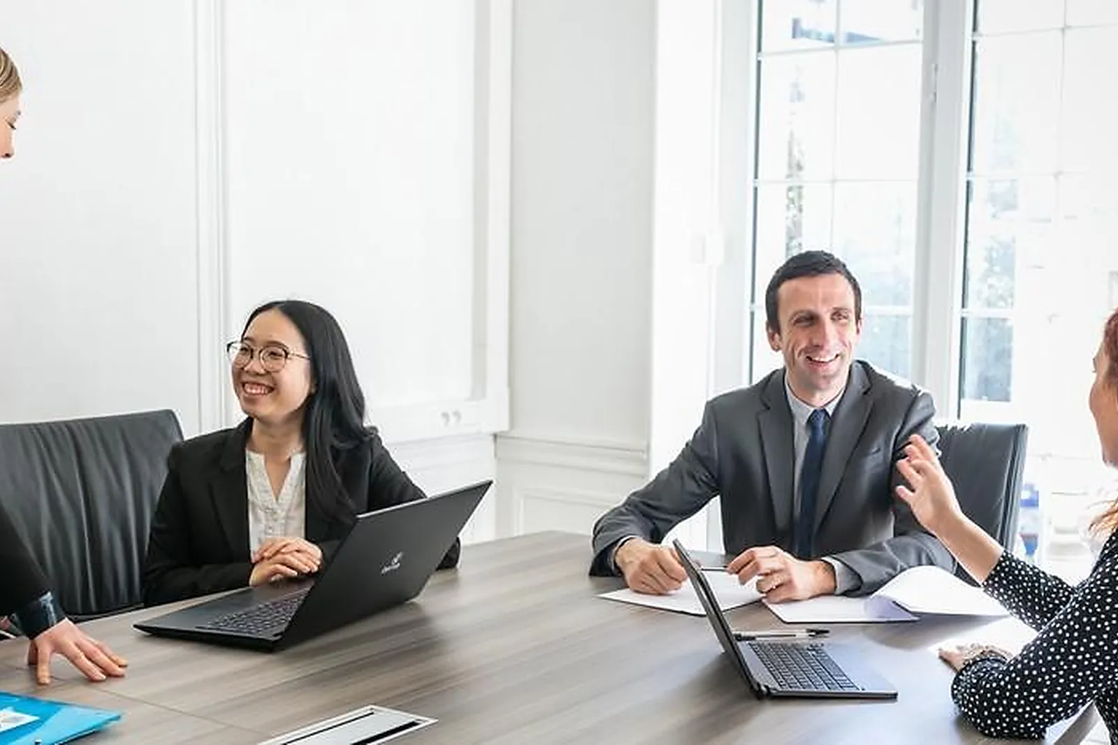 Services événementiels, AZUR TRADUCTIONS