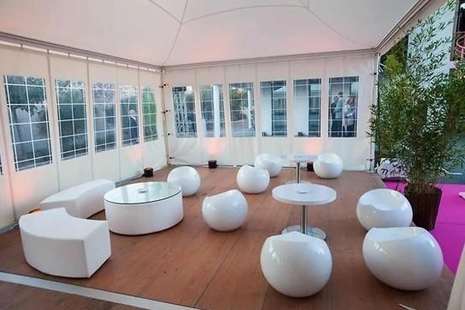 Services événementiels, DESIGN BY C