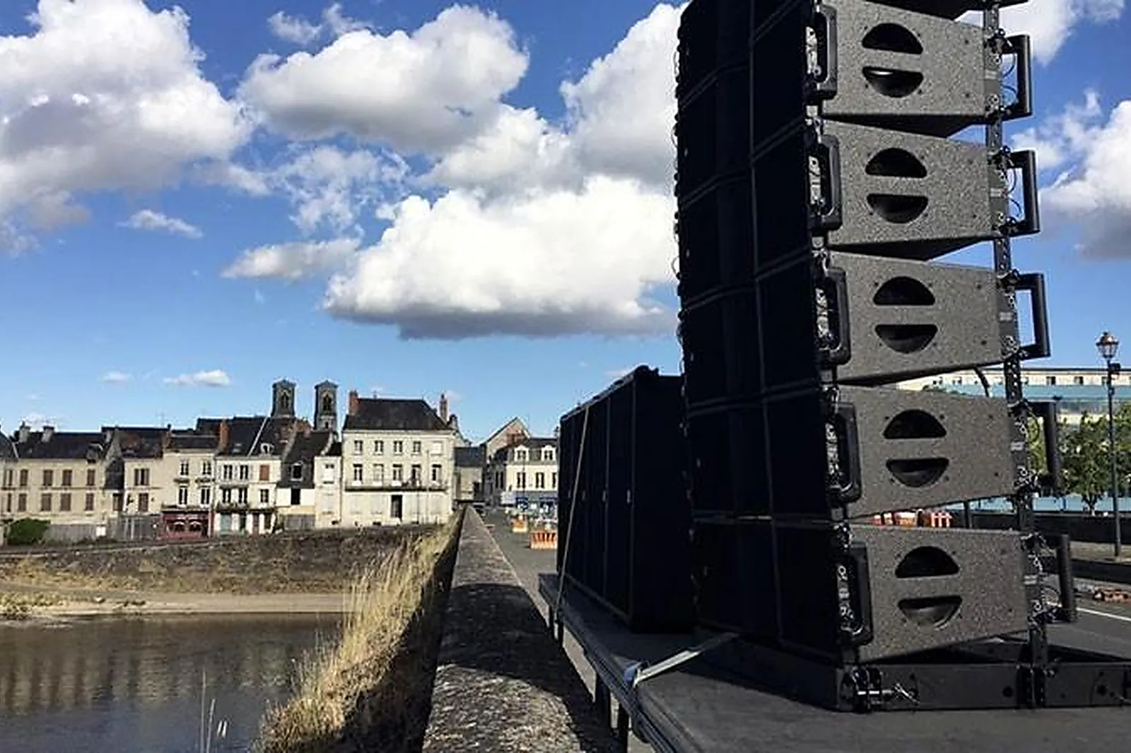 Prestataire Technique Audiovisuel, SLJ