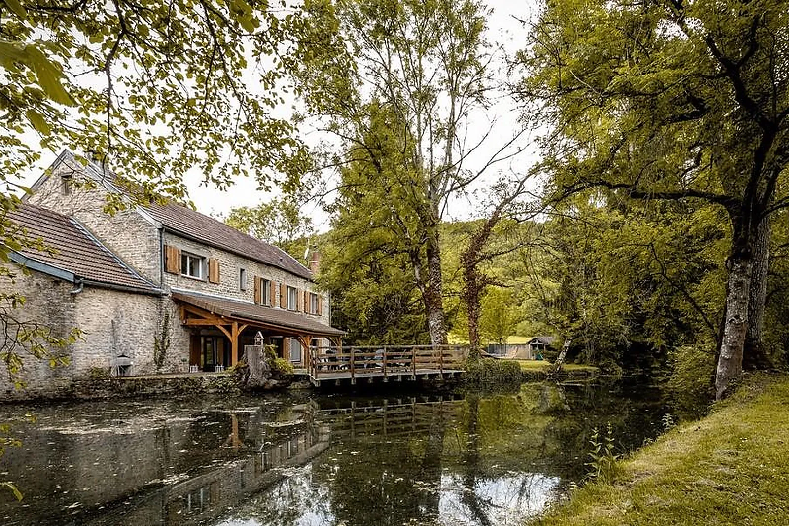 Photographe, PHOTOGRAPHES - DIJON (CÔTE-D'OR) : LA COURTOISIE PHOTOGRAPHIE STUDIO
