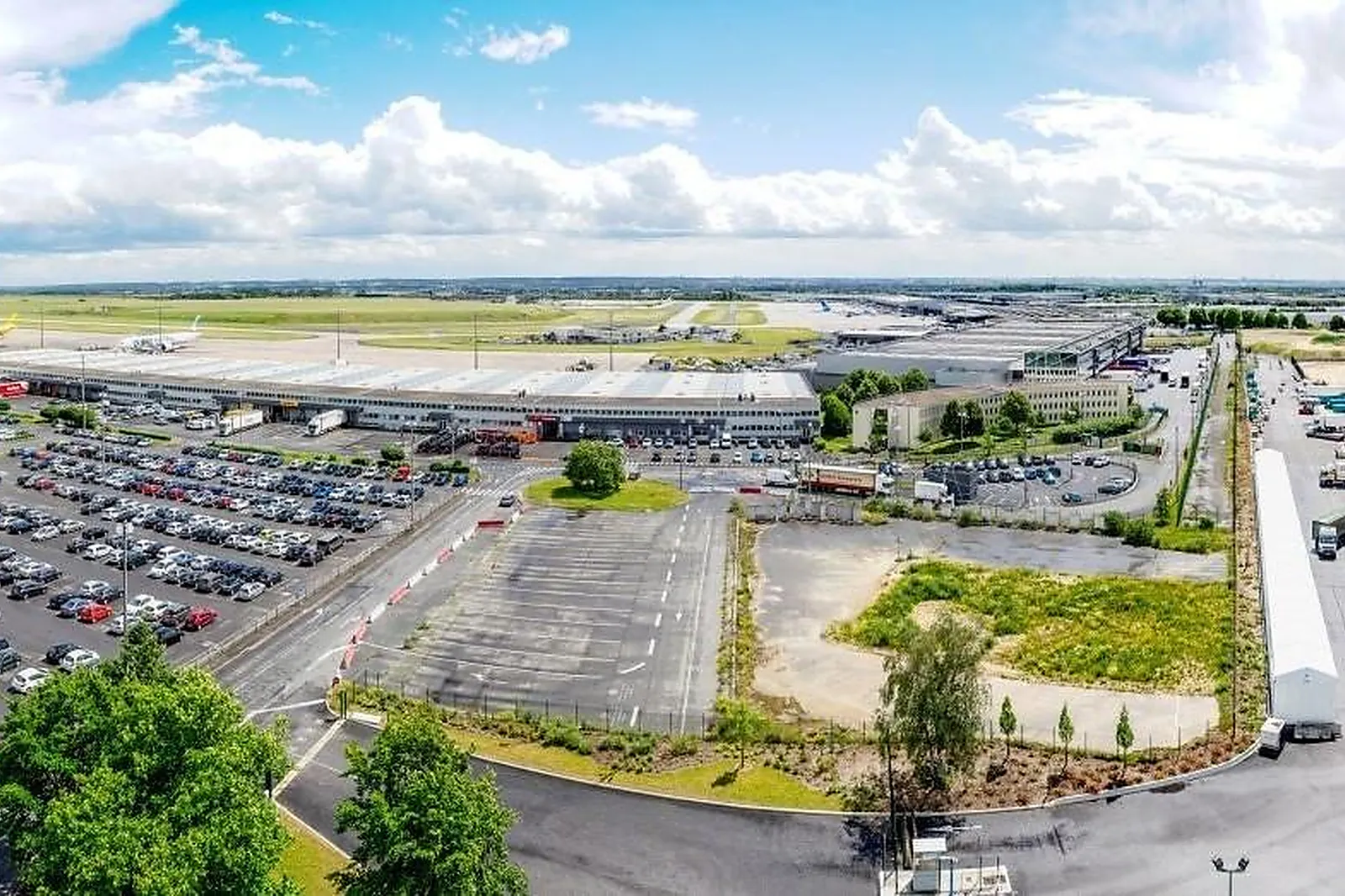 Prestataire Technique Audiovisuel, RÉALISATION AUDIOVISUELLE - JOUE-LES-TOURS (INDRE-ET-LOIRE) : DRONE CONTRAST
