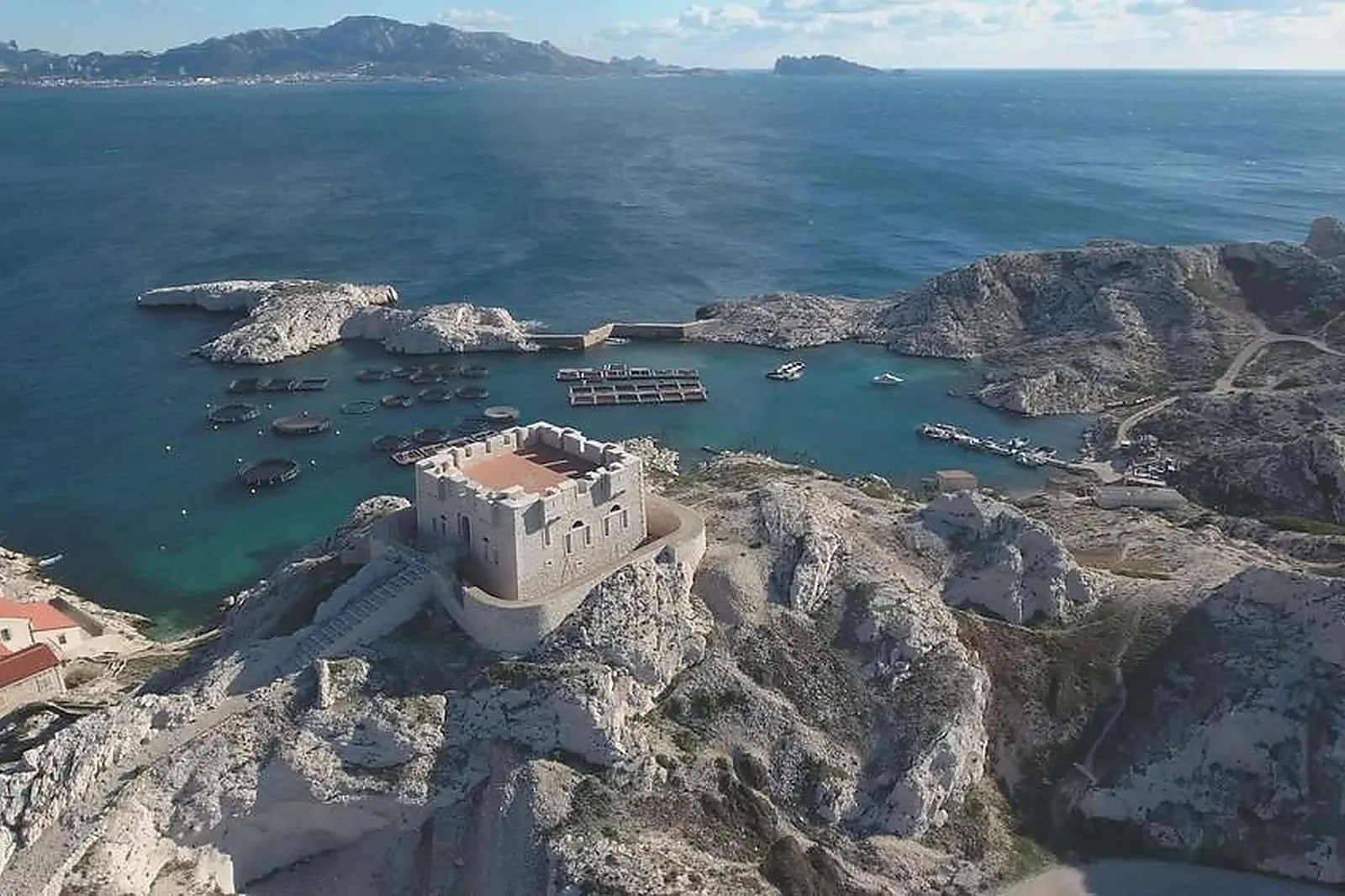 Prestataire Technique Audiovisuel, RÉALISATION AUDIOVISUELLE - MARSEILLE (BOUCHES-DU-RHÔNE) : 13 PRODUCTIONS