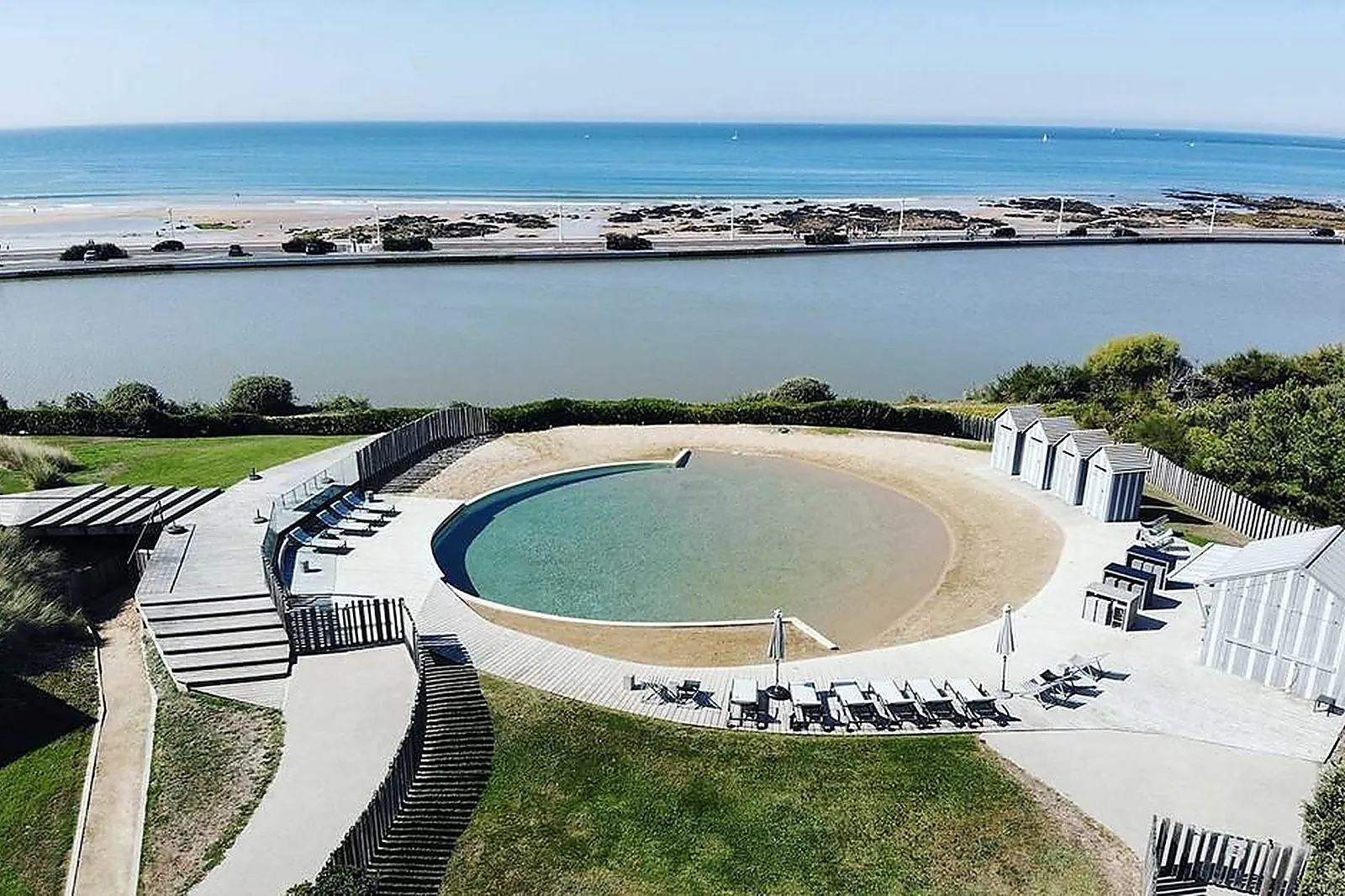 Prestataire Technique Audiovisuel, RÉALISATION AUDIOVISUELLE - SAINTE-FOY (VENDÉE) : DRONE OF VISUALS