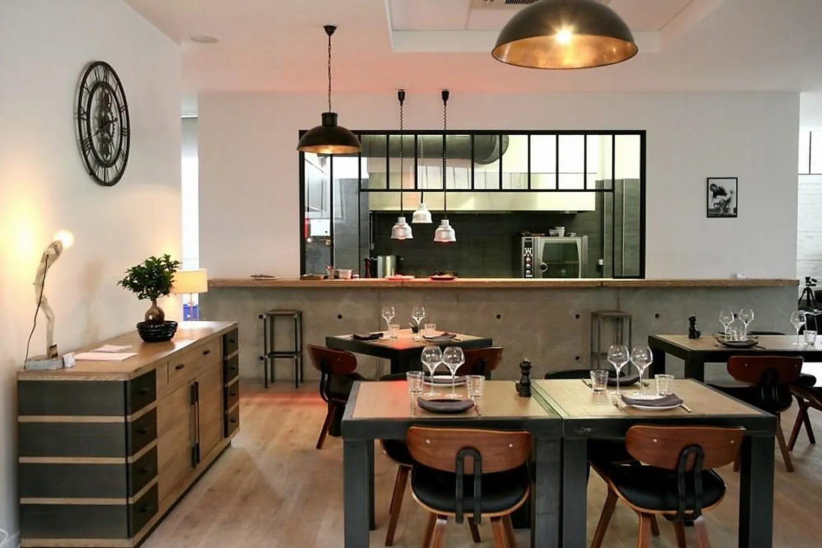 Cafés et Restaurants, RESTAURANTS - AGON-COUTAINVILLE (MANCHE) : SALICORNE RESTAURANT