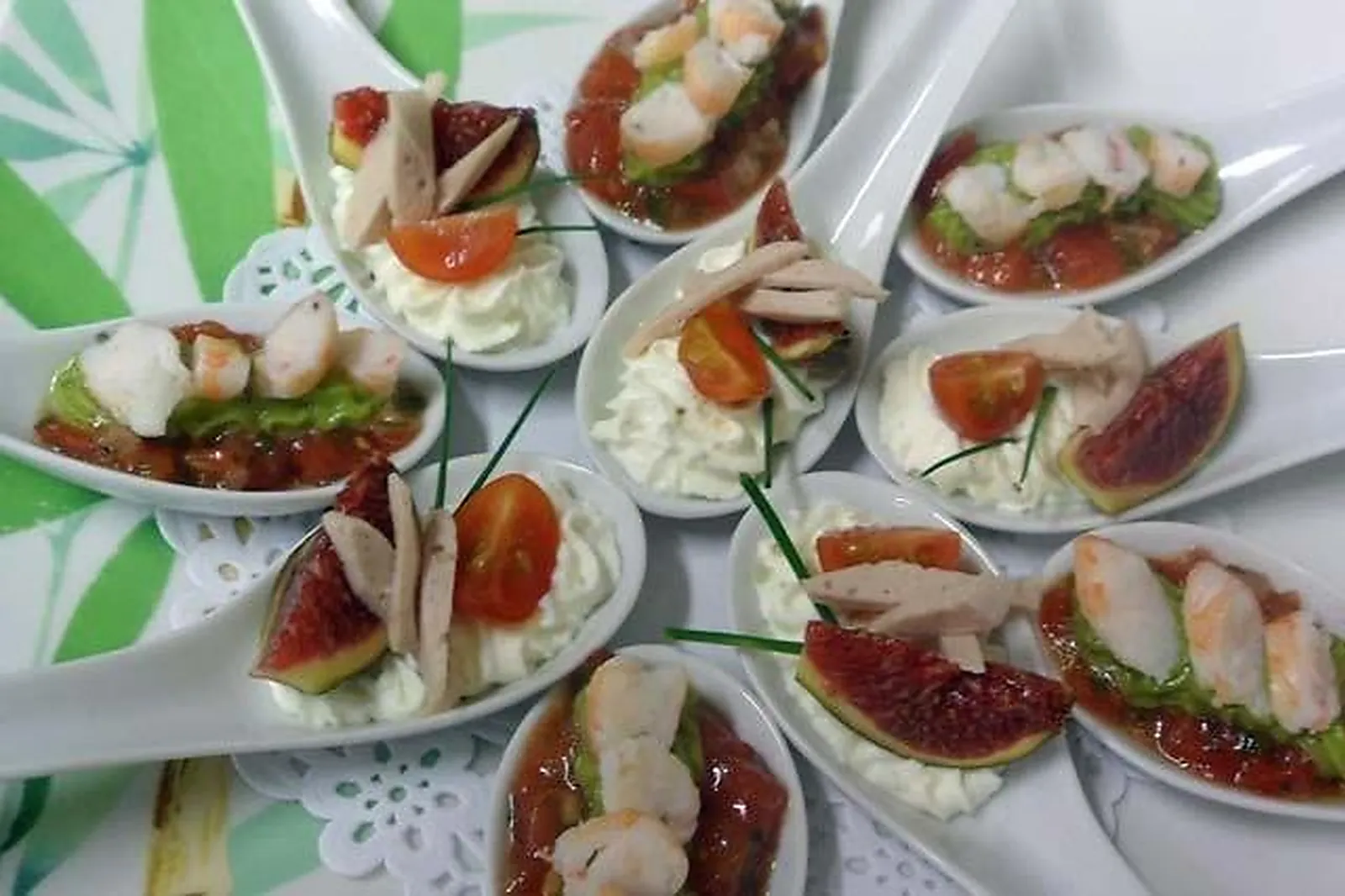 Cafés et Restaurants, RESTAURANTS - AHUN (CREUSE) : LE VIADUC