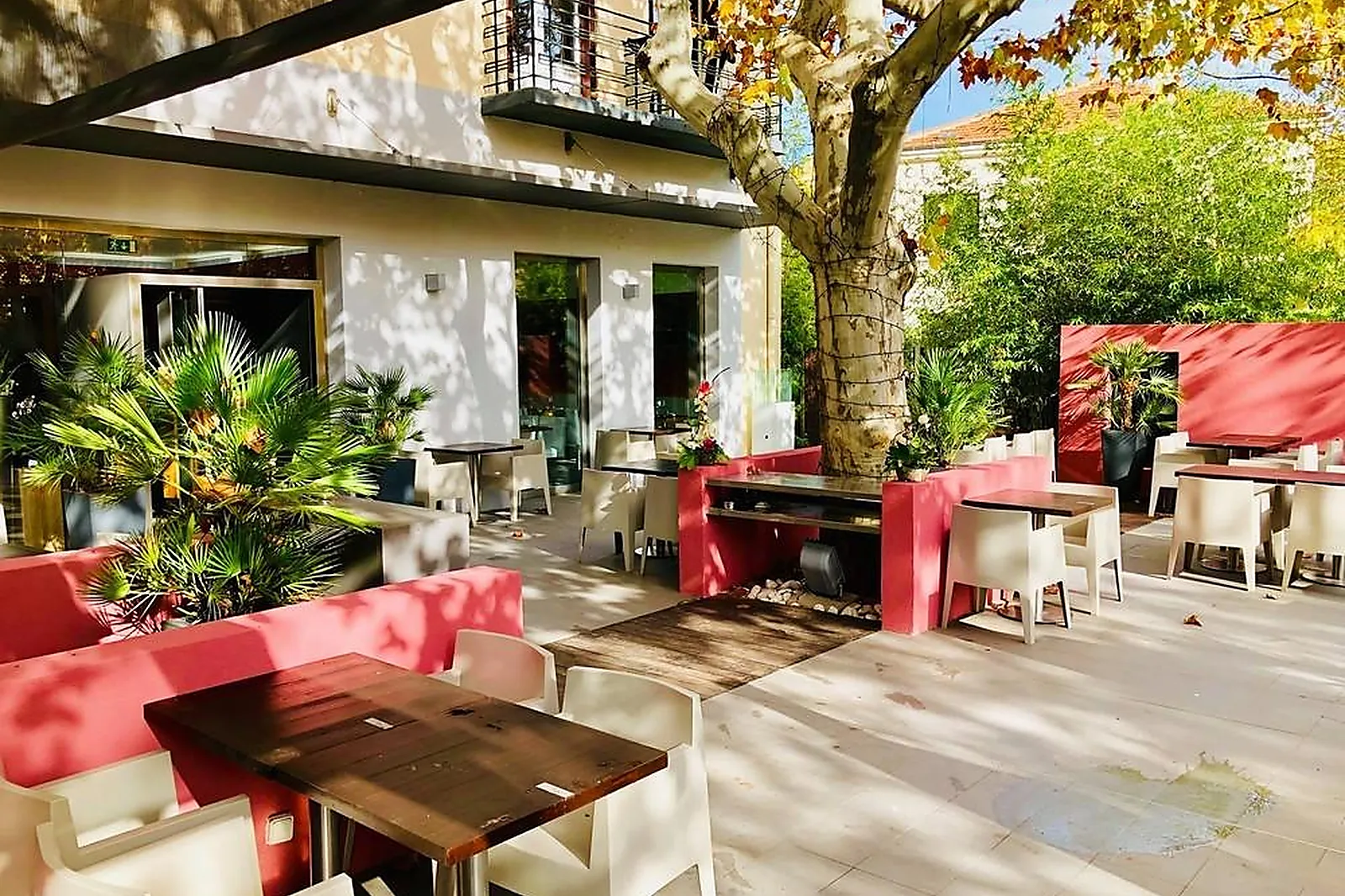 Cafés et Restaurants, RESTAURANTS - AIX-EN-PROVENCE (BOUCHES-DU-RHÔNE) : LES INSÉPARABLES