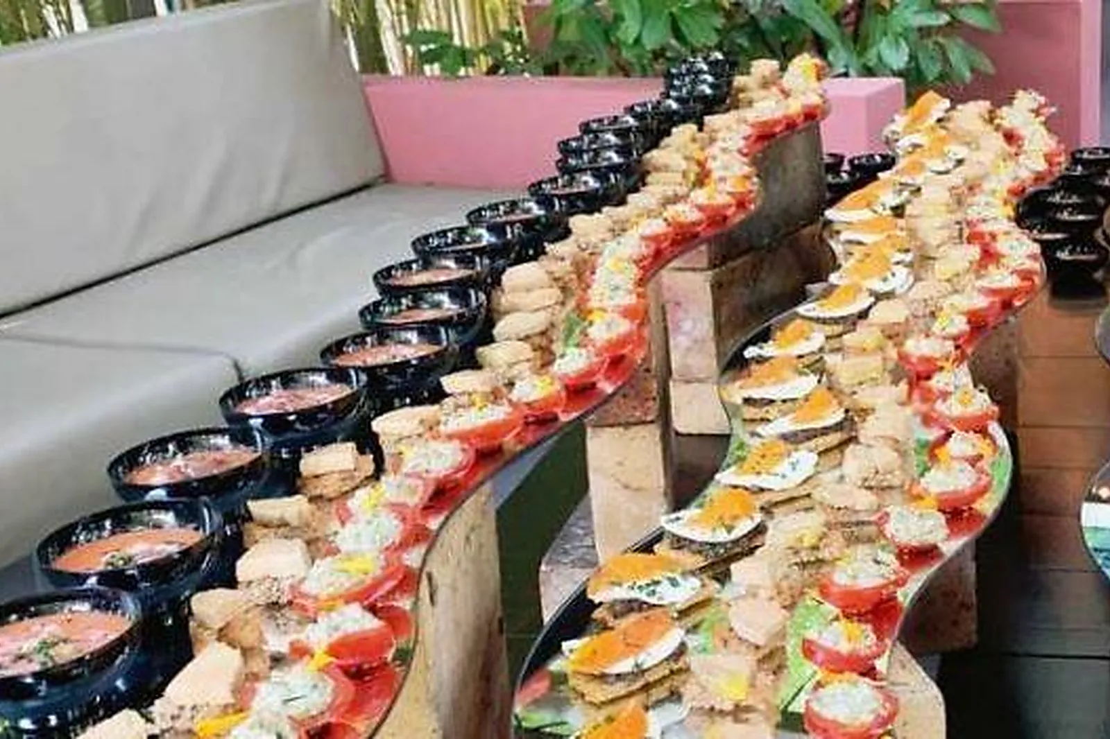 Cafés et Restaurants, RESTAURANTS - AIX-EN-PROVENCE (BOUCHES-DU-RHÔNE) : LES INSÉPARABLES