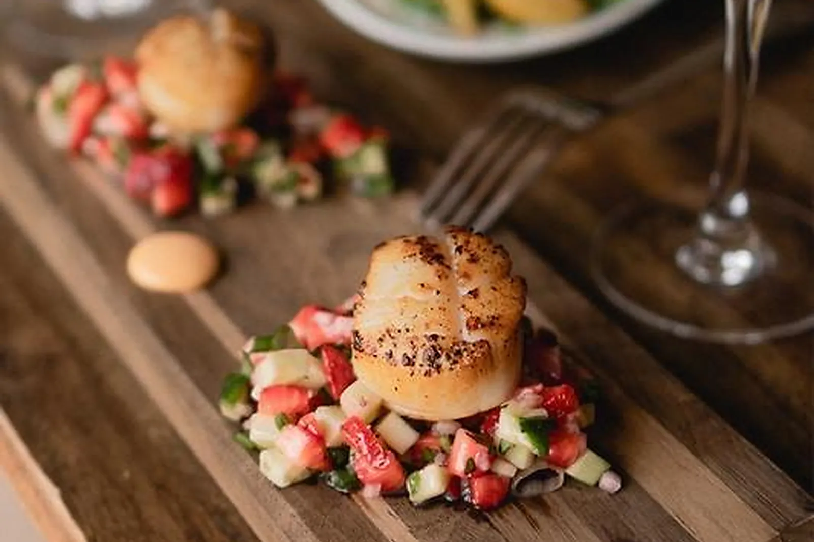 Cafés et Restaurants, RESTAURANTS - AIX-LES-BAINS (SAVOIE) : BRASSERIE L’AQUARIUM