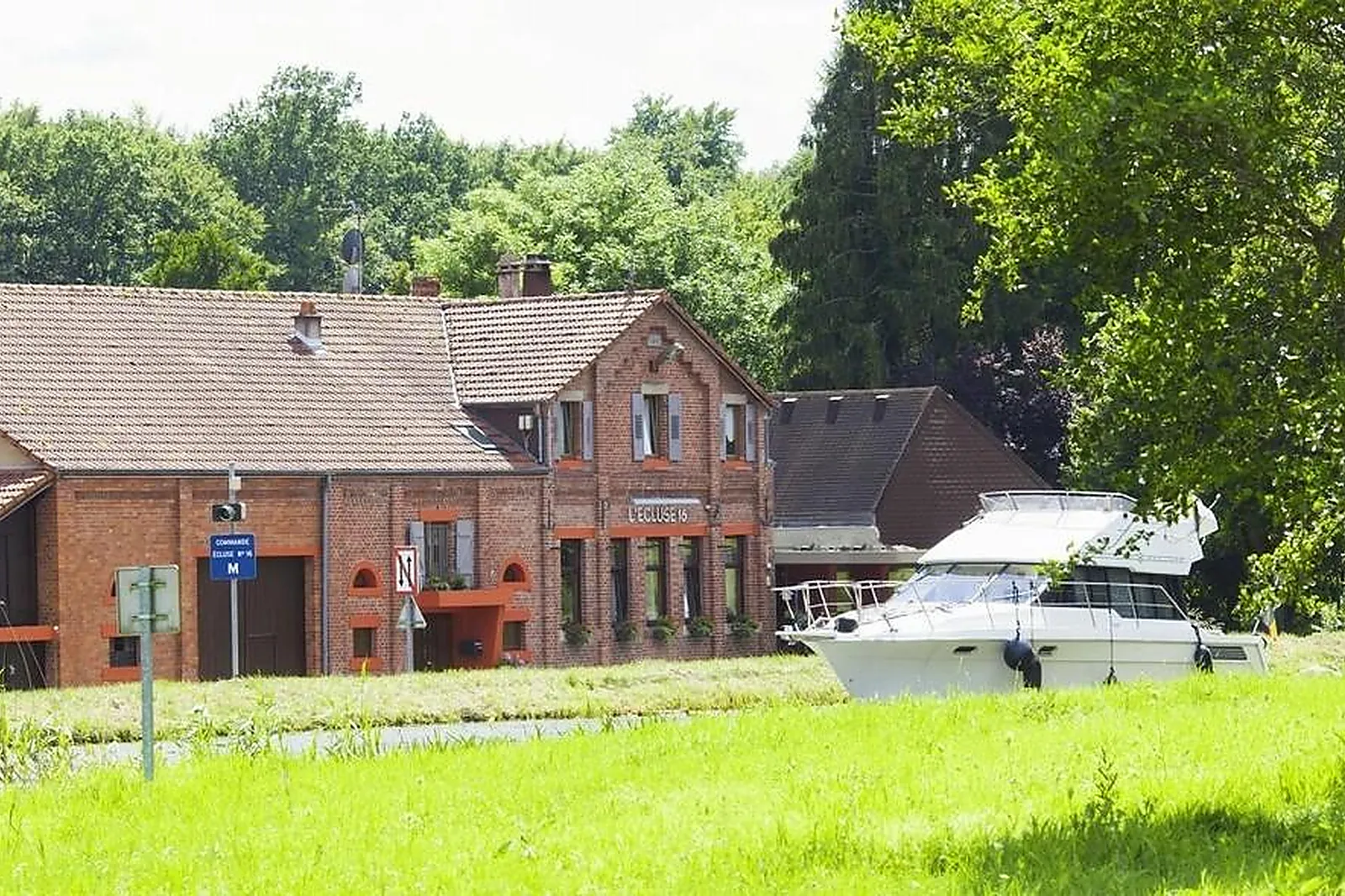 Cafés et Restaurants, RESTAURANTS - ALTWILLER (BAS-RHIN) : RESTAURANT DE L'ECLUSE