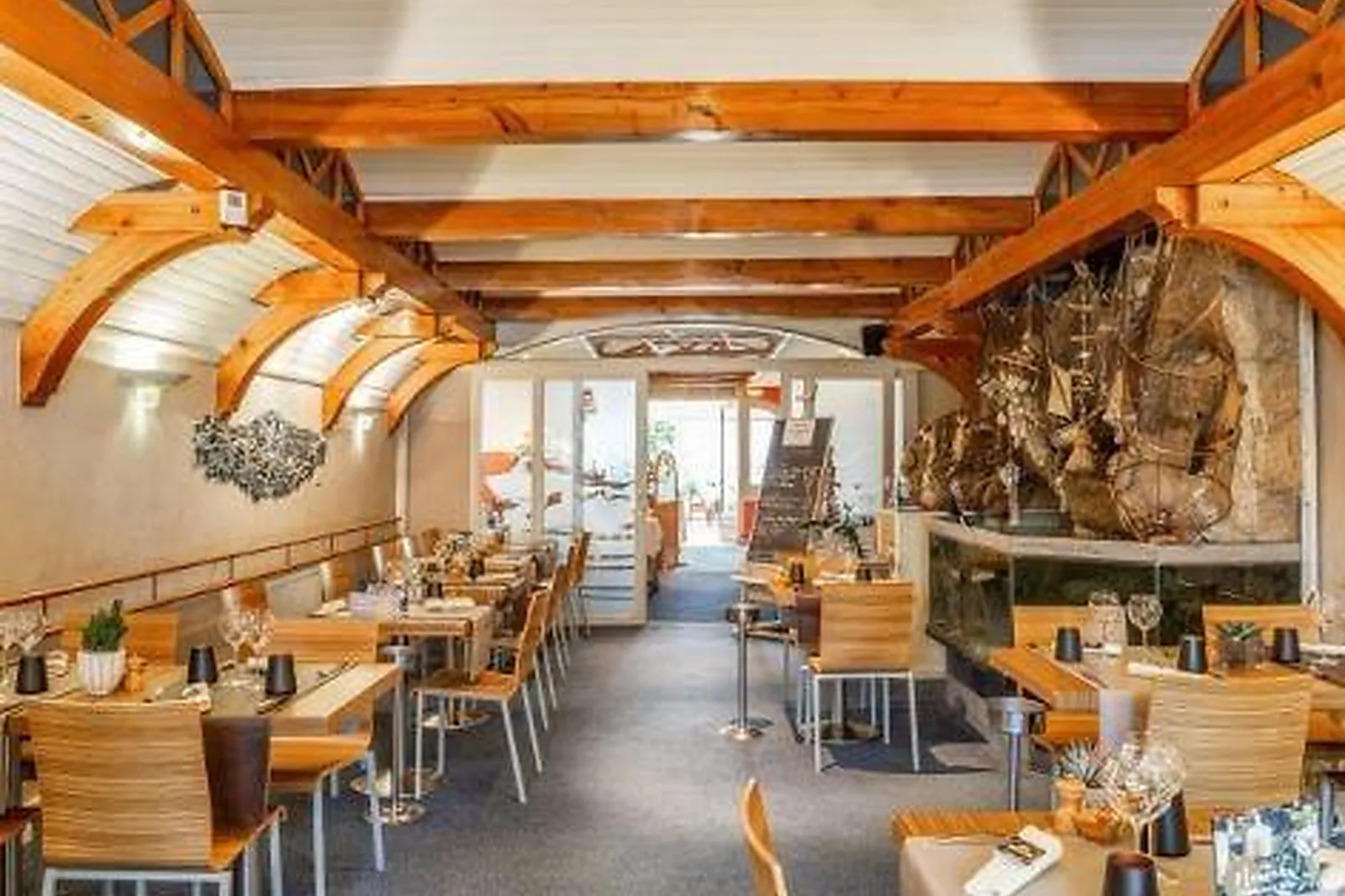 Cafés et Restaurants, RESTAURANTS - AMIENS (SOMME) : LE VIVIER