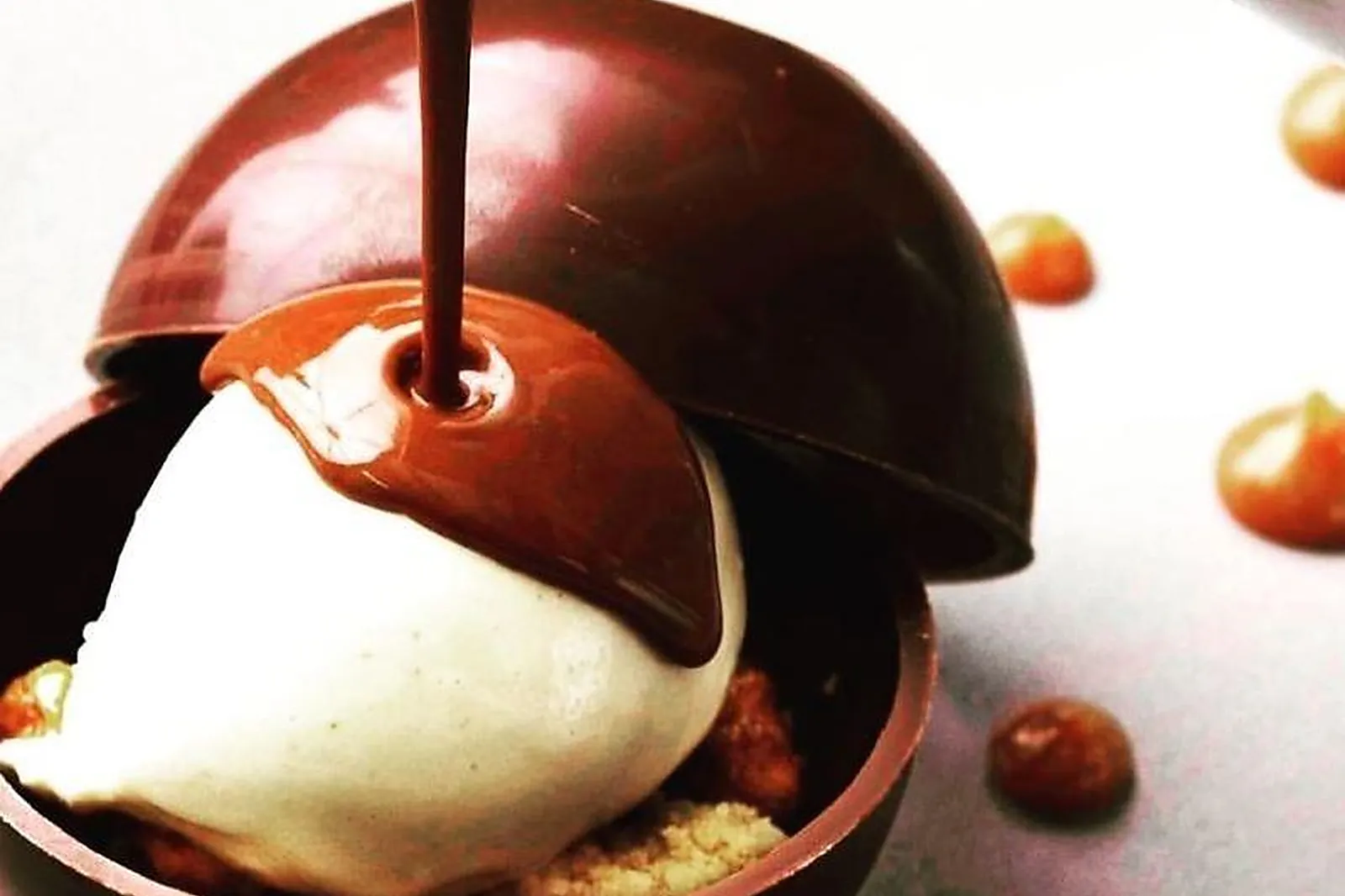 Cafés et Restaurants, RESTAURANTS - AMMERSCHWIHR (HAUT-RHIN) : RESTAURANT JULIEN BINZ