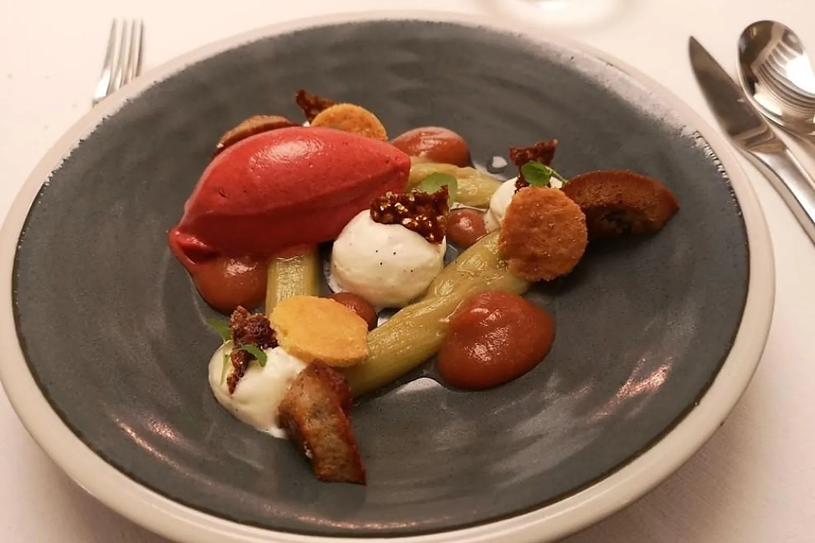 Cafés et Restaurants, RESTAURANTS - APREMONT (OISE) : LA GRANGE AUX LOUPS