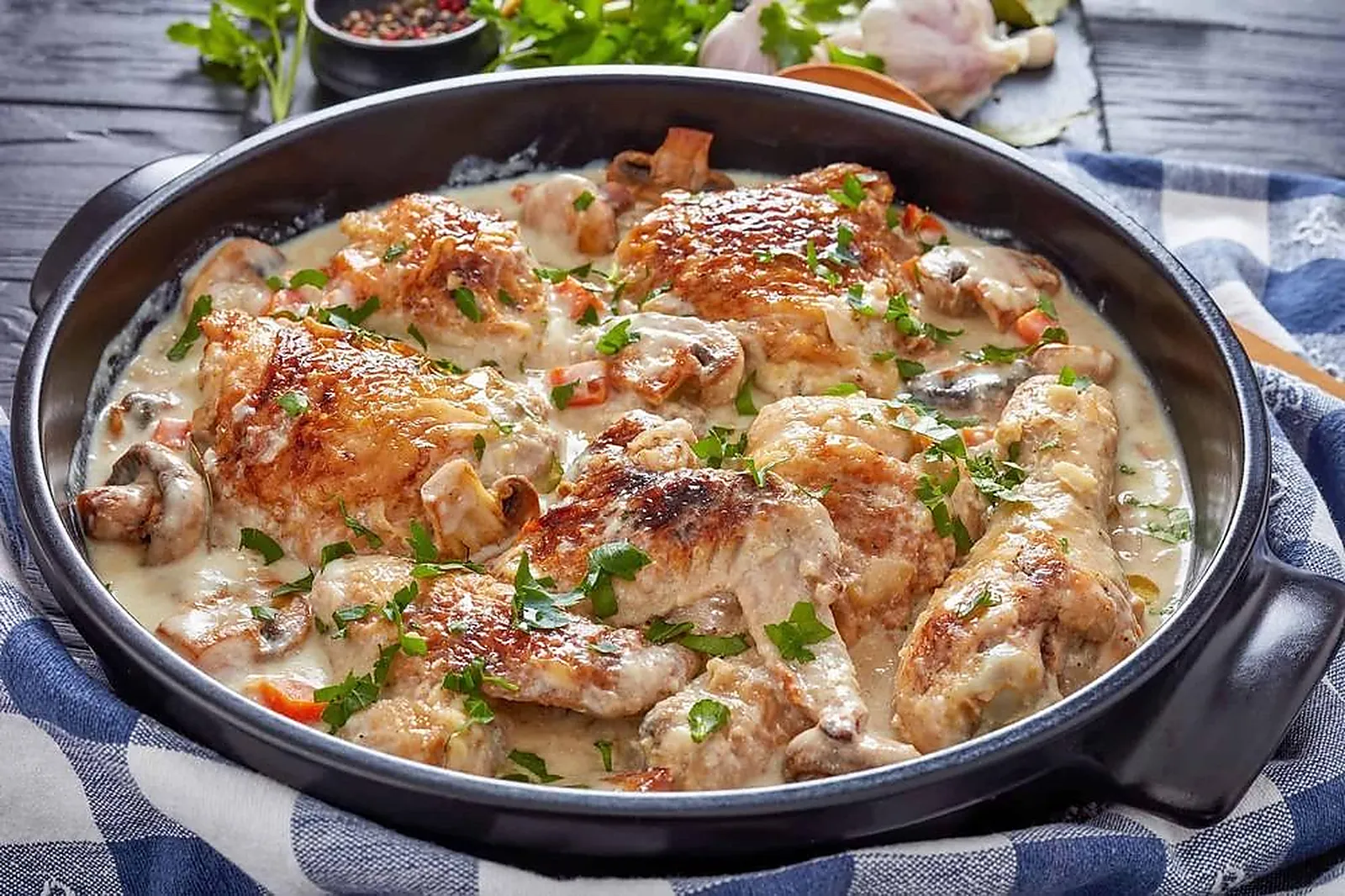 Cafés et Restaurants, RESTAURANTS - ARNAS (RHÔNE) : LES SARMENTS