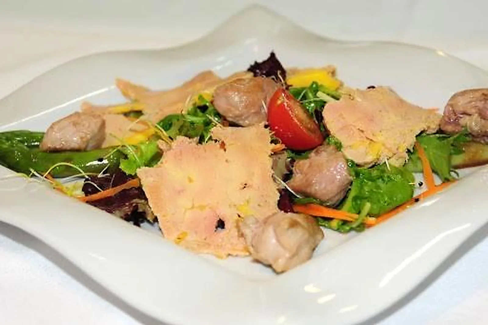 Cafés et Restaurants, RESTAURANTS - ARPAJON (ESSONNE) : LE VALMOREY