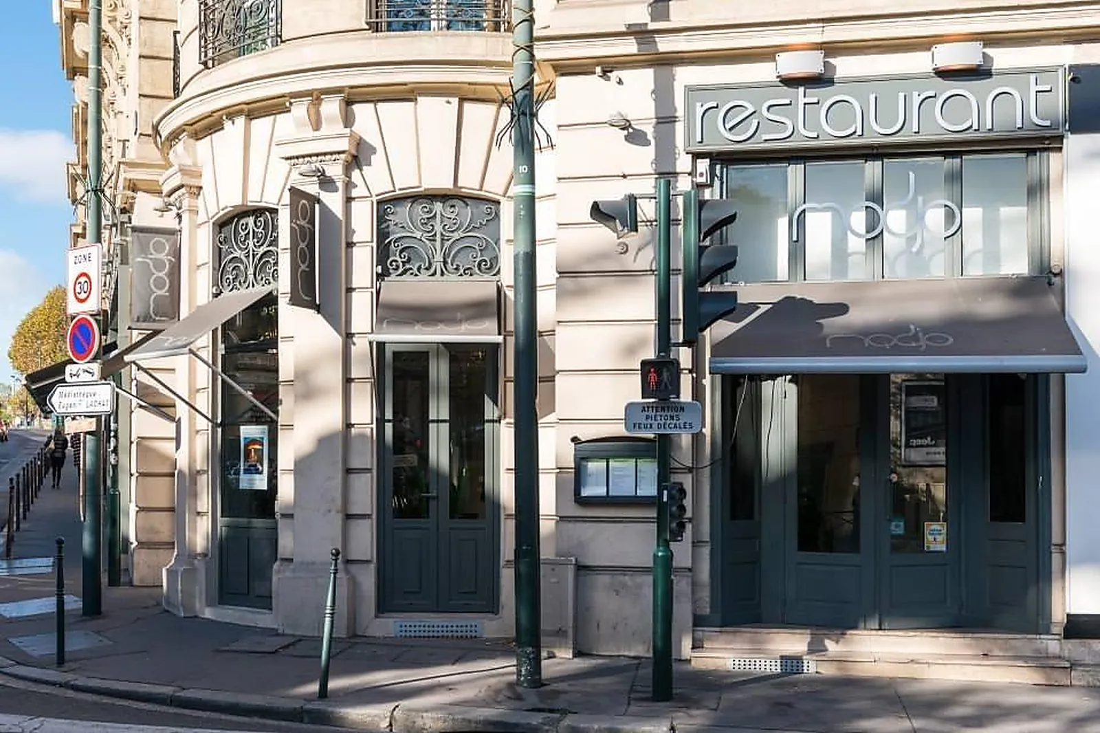 Cafés et Restaurants, RESTAURANTS - ASNIERES-SUR-SEINE (HAUTS-DE-SEINE) : MODJO