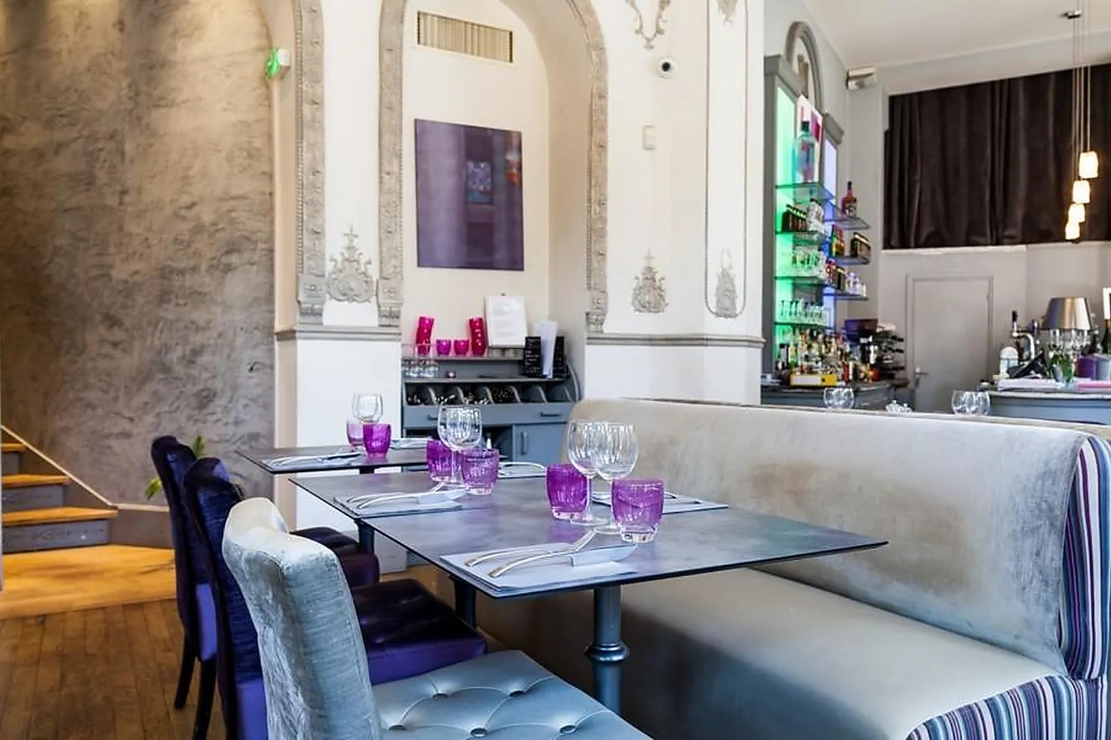 Cafés et Restaurants, RESTAURANTS - ASNIERES-SUR-SEINE (HAUTS-DE-SEINE) : MODJO