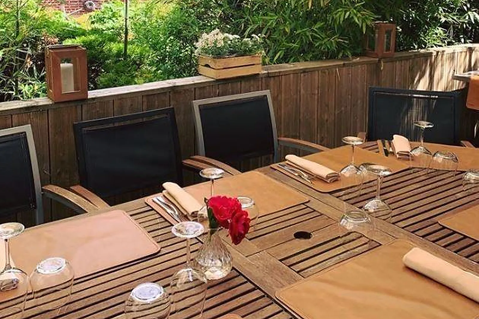 Cafés et Restaurants, RESTAURANTS - AVELIN (NORD) : LL&RSQUO;AME AU VERT