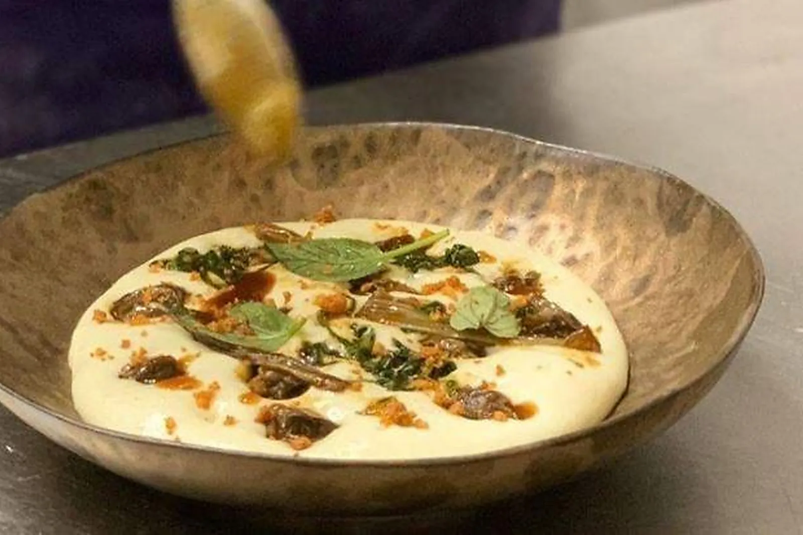 Cafés et Restaurants, RESTAURANTS - AVELIN (NORD) : LL&RSQUO;AME AU VERT