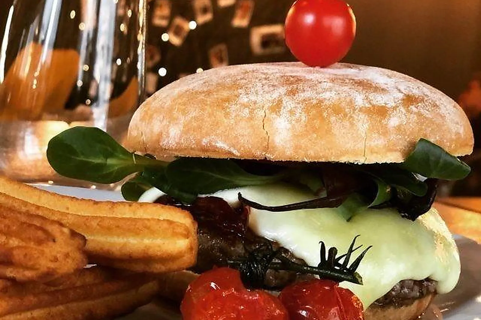 Cafés et Restaurants, RESTAURANTS - AVIGNON (VAUCLUSE) : ARLEQUIN