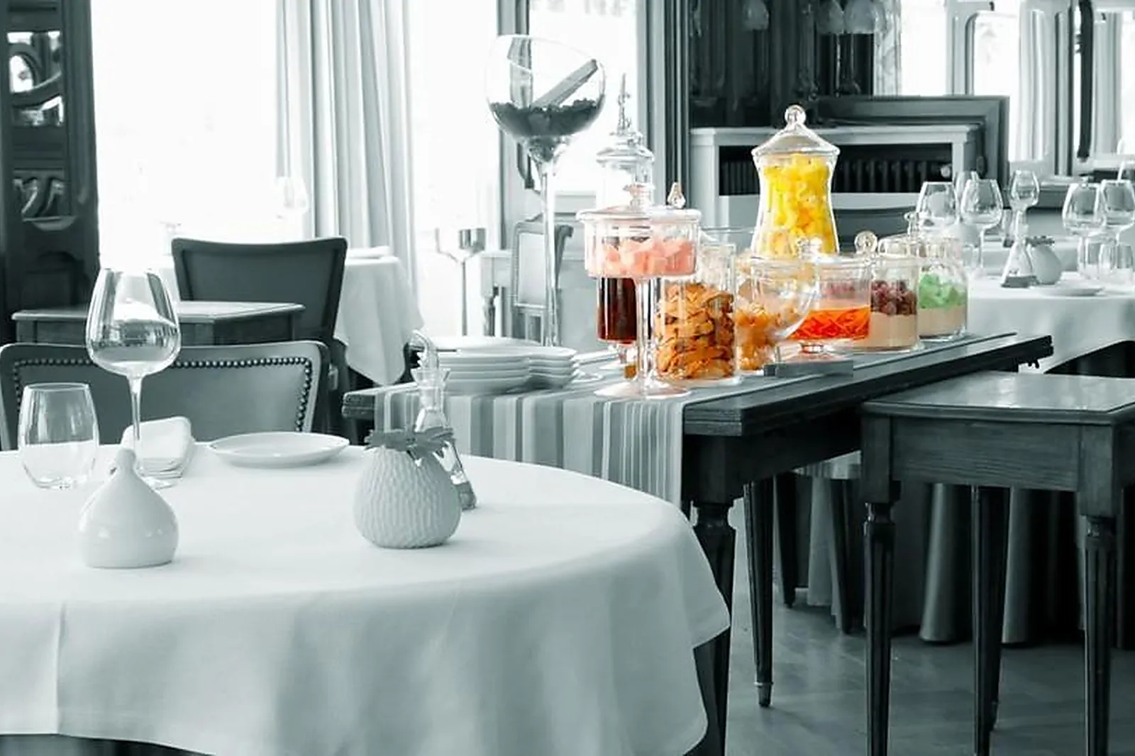 Cafés et Restaurants, RESTAURANTS - AVIGNON (VAUCLUSE) : HIELY LUCULLUS