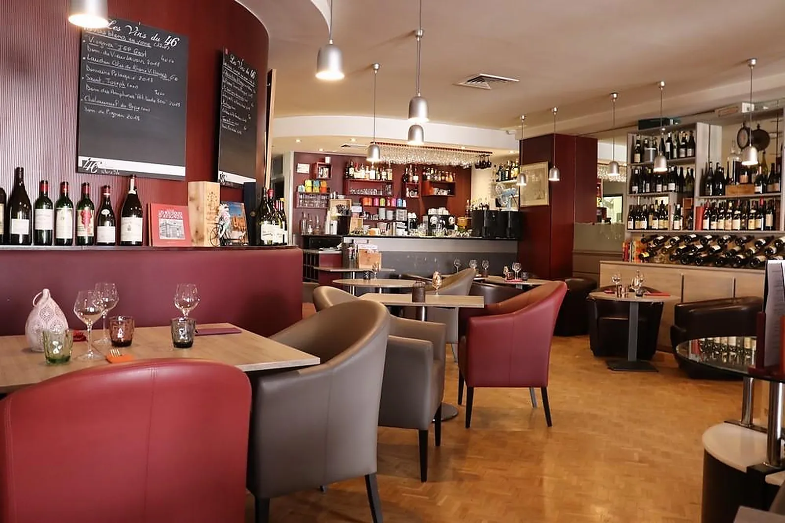 Cafés et Restaurants, RESTAURANTS - AVIGNON (VAUCLUSE) : RESTAURANT LE 46