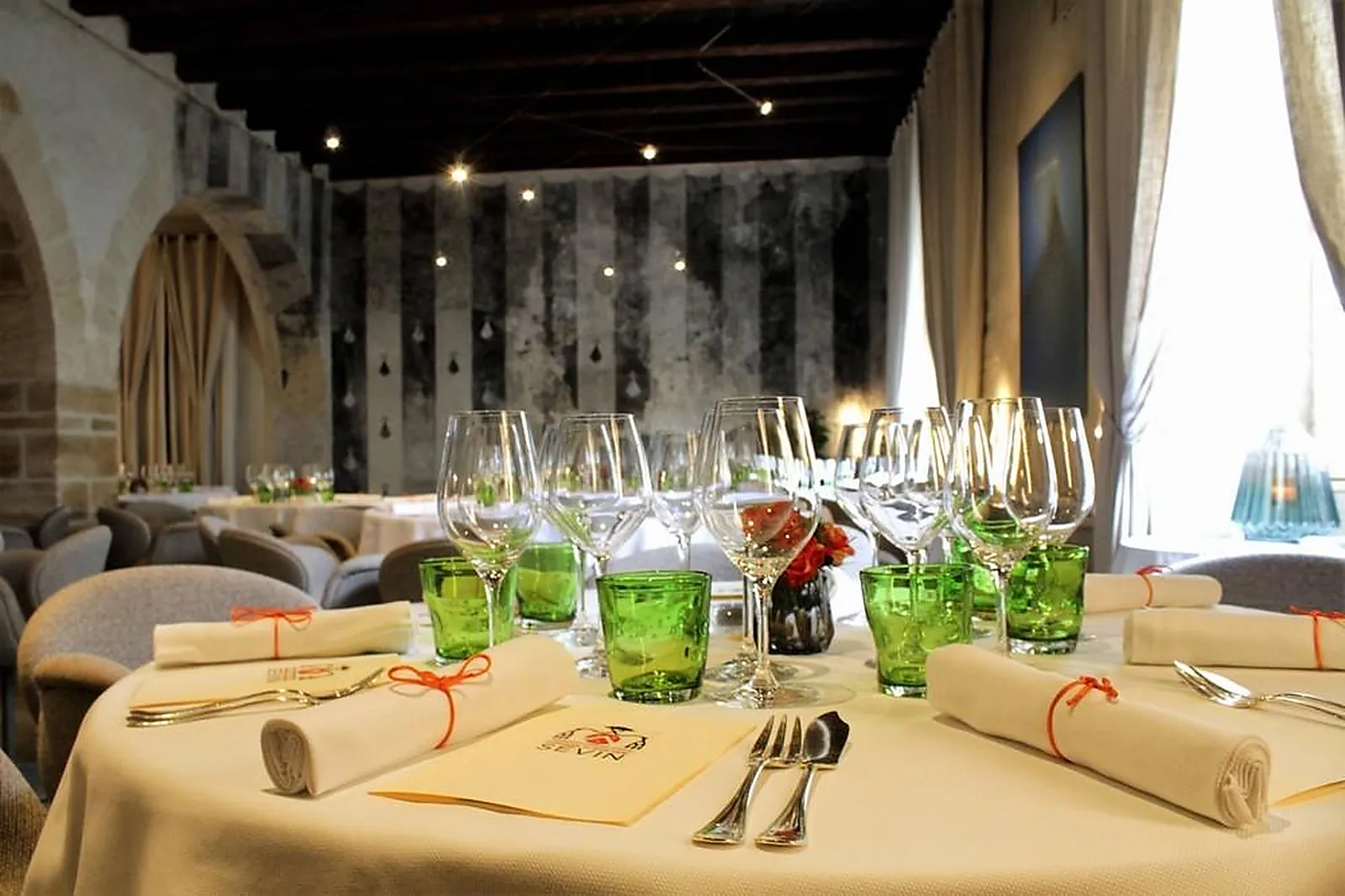 Cafés et Restaurants, RESTAURANTS - AVIGNON (VAUCLUSE) : RESTAURANT SEVIN