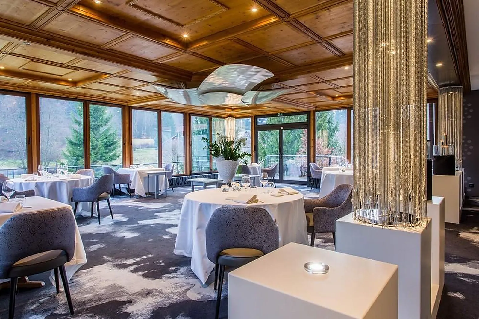 Cafés et Restaurants, RESTAURANTS - BAERENTHAL (MOSELLE) : LL&RSQUO;ARNSBOURG