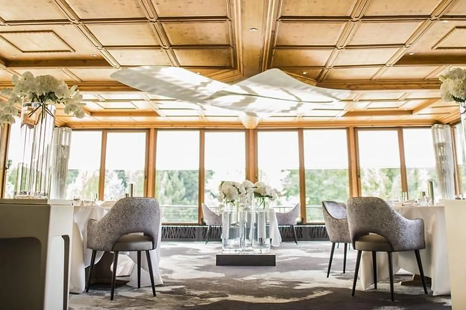 Cafés et Restaurants, RESTAURANTS - BAERENTHAL (MOSELLE) : LL&RSQUO;ARNSBOURG