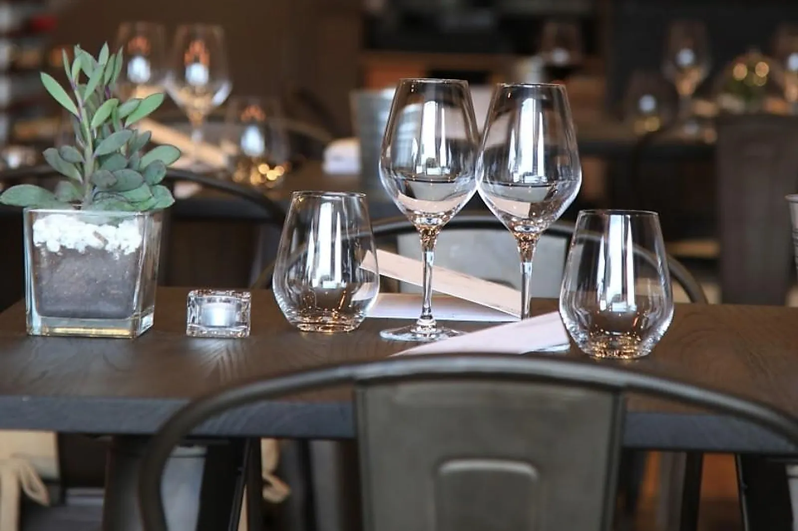 Cafés et Restaurants, RESTAURANTS - BALMA (HAUTE-GARONNE) : LL&RSQUO;EQUILIBRE