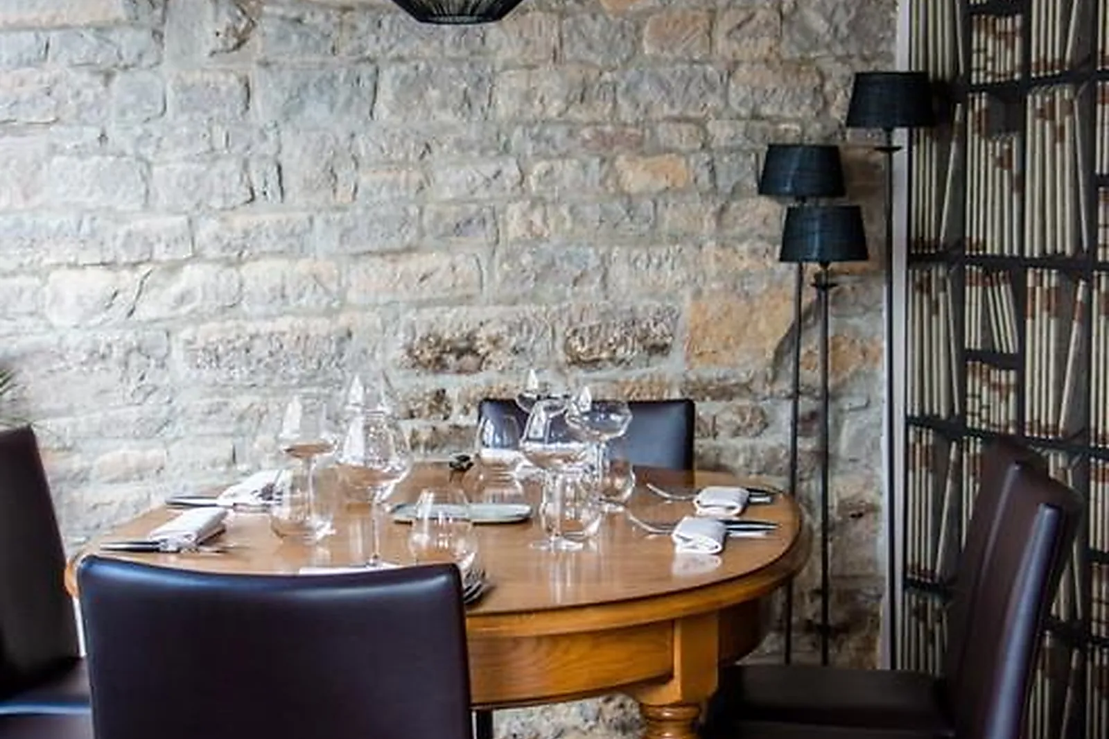 Cafés et Restaurants, RESTAURANTS - BAYEUX (CALVADOS) : LL&RSQUO;ANGLE SAINT LAURENT