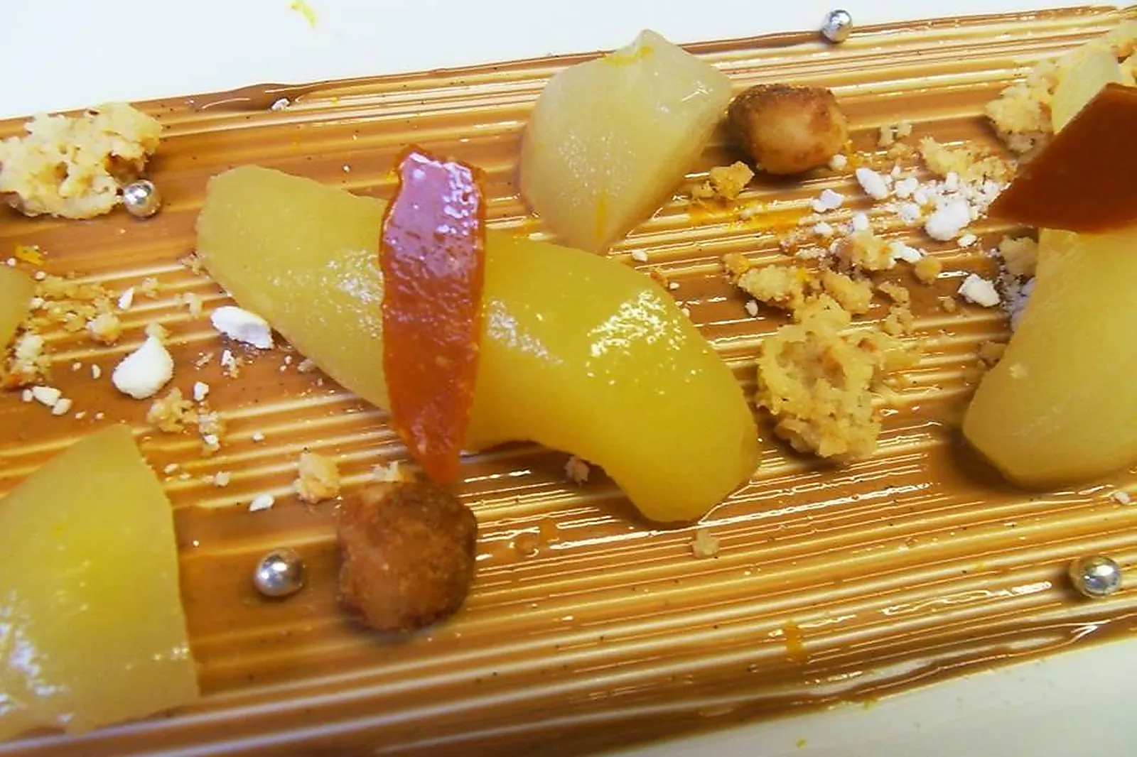 Cafés et Restaurants, RESTAURANTS - BEAUGENCY (LOIRET) : LE PL&RSQUO;TIT BATEAU