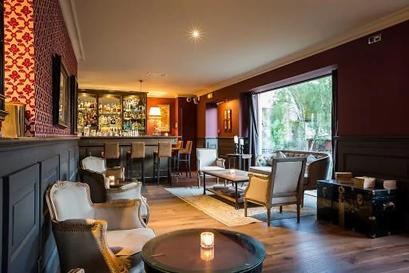 Cafés et Restaurants, RESTAURANTS - BEAUNE (CÔTE-DL&RSQUO;OR) : 21 BOULEVARD