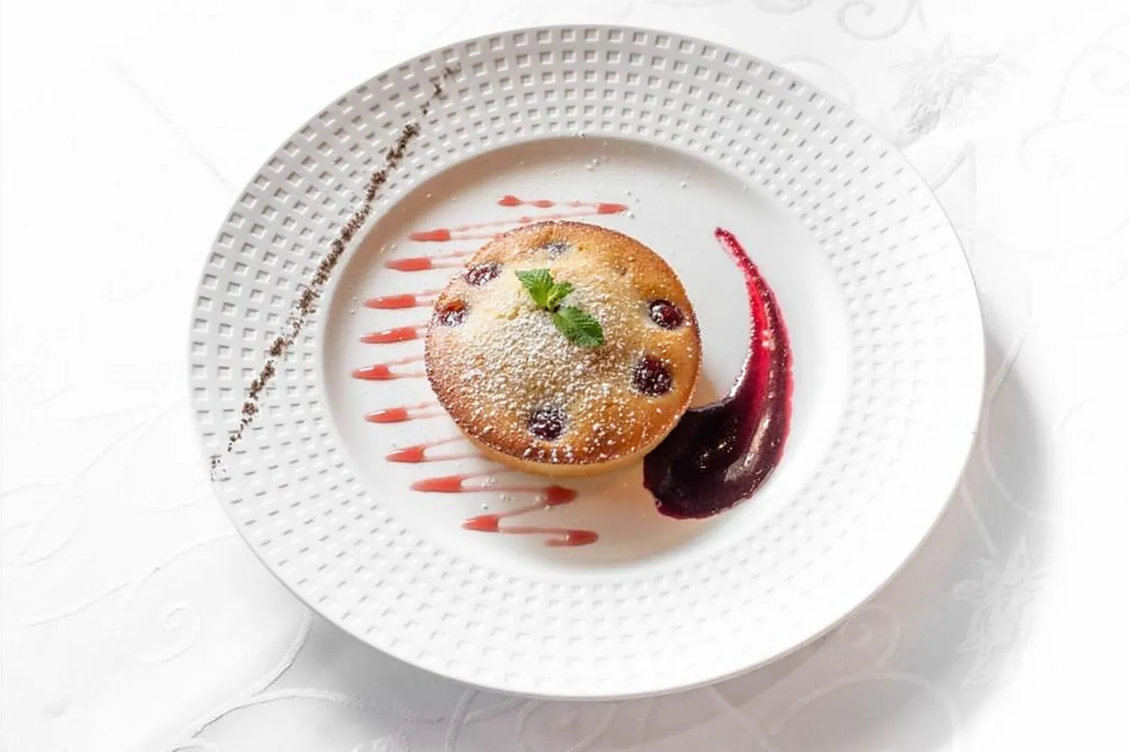 Cafés et Restaurants, RESTAURANTS - BEAUNE (CÔTE-DL&RSQUO;OR) : CAVEAU DES ARCHES