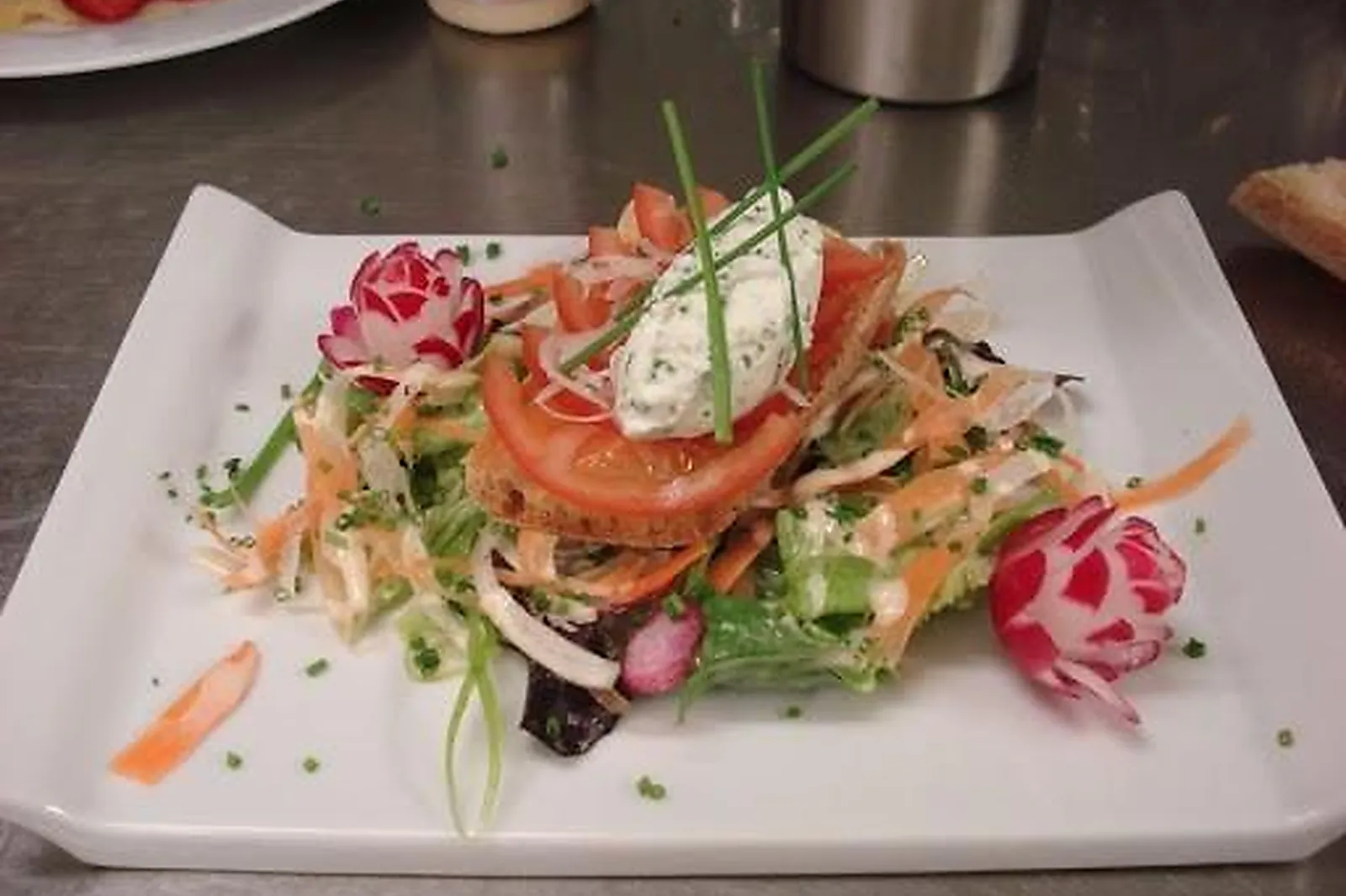 Cafés et Restaurants, RESTAURANTS - BEAUNE (CÔTE-DL&RSQUO;OR) : LE GRAND BLEU BEAUNE